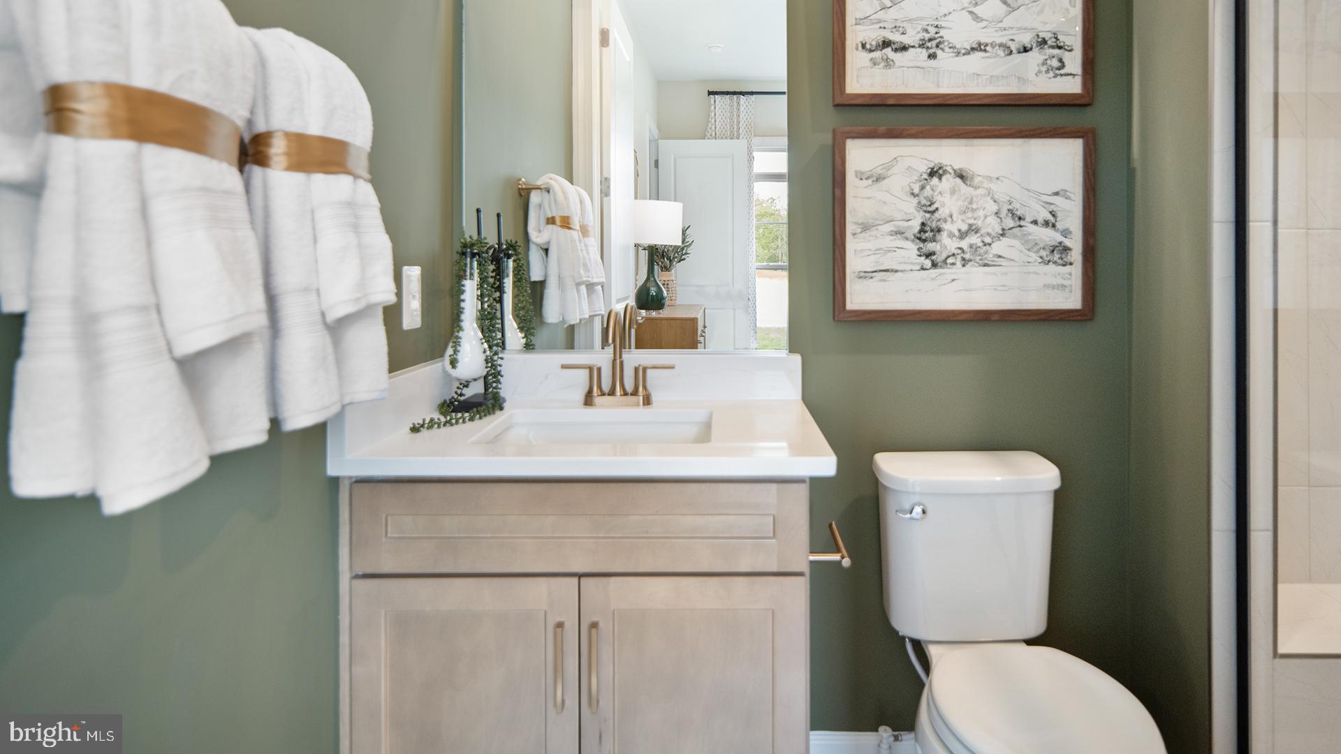 Real estate listing preview #14