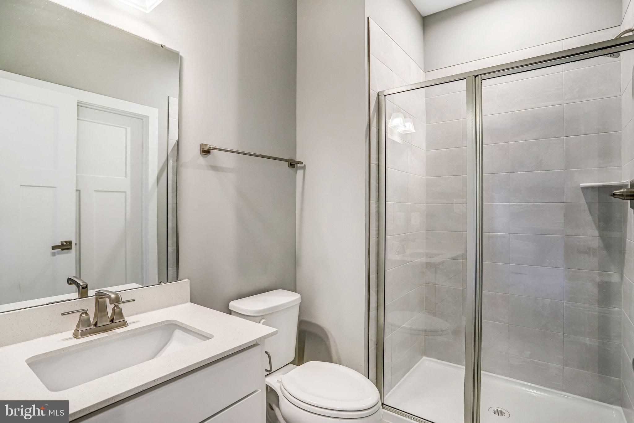 Real estate listing preview #8