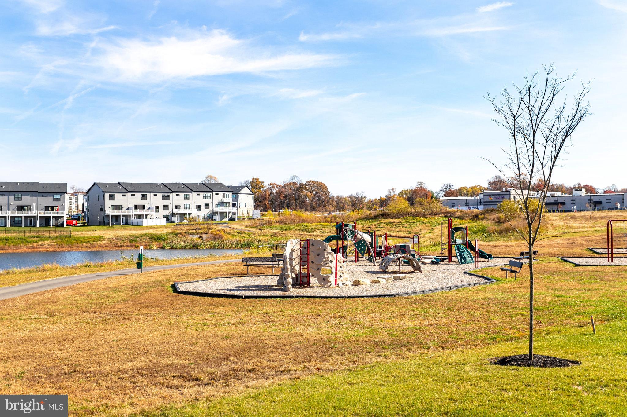 Real estate listing preview #25