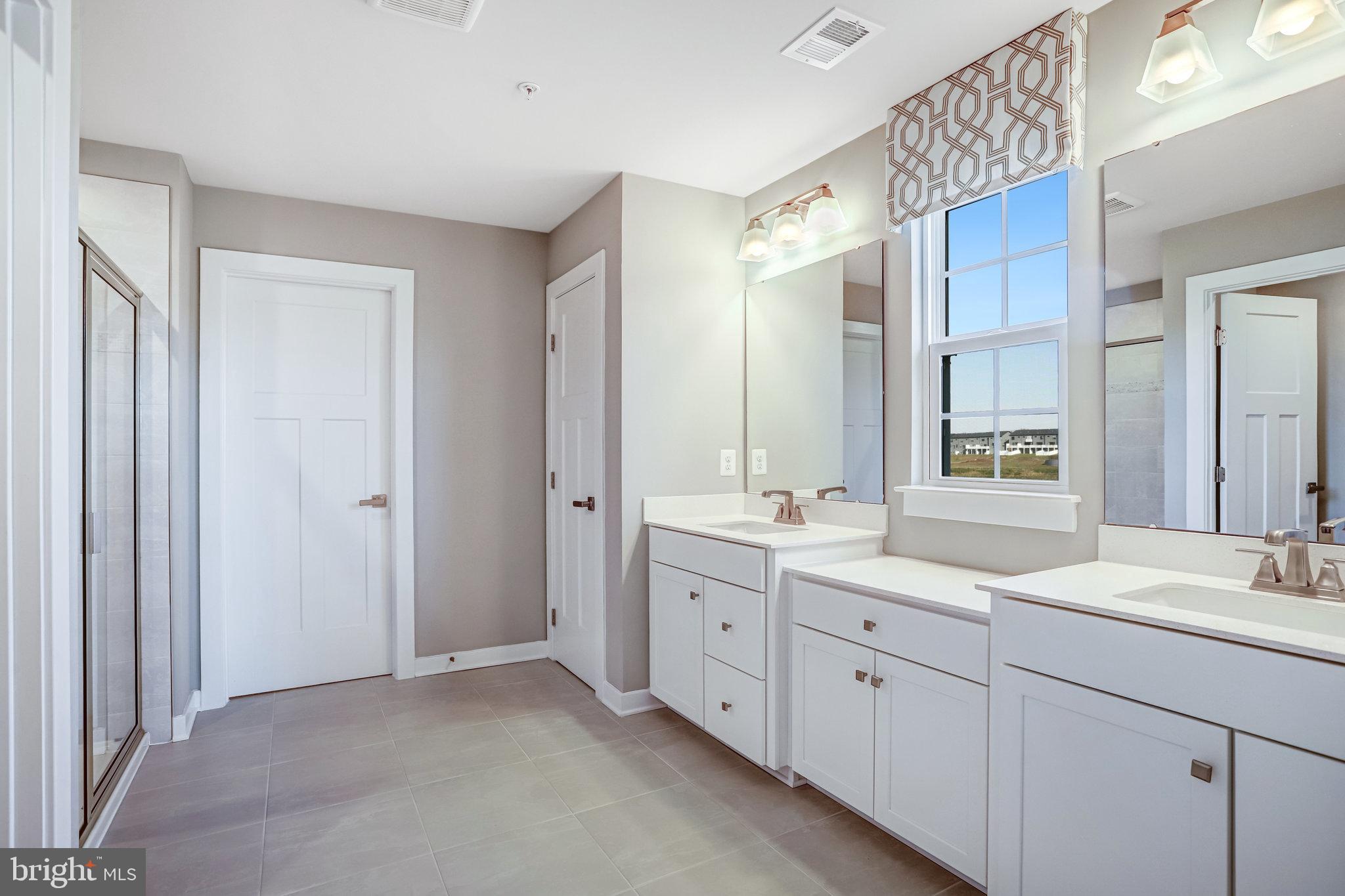 Real estate listing preview #11