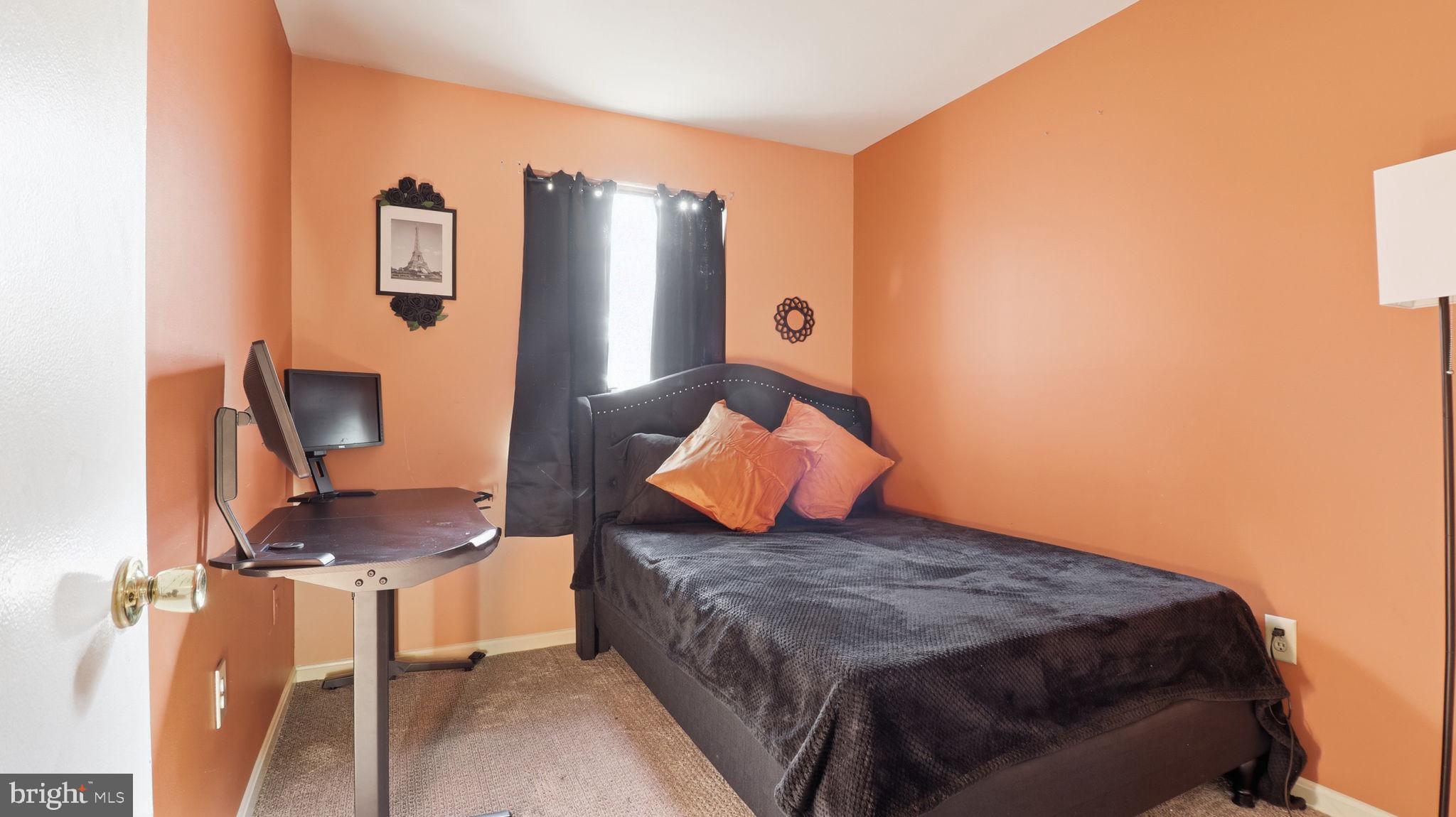 Real estate listing preview #18