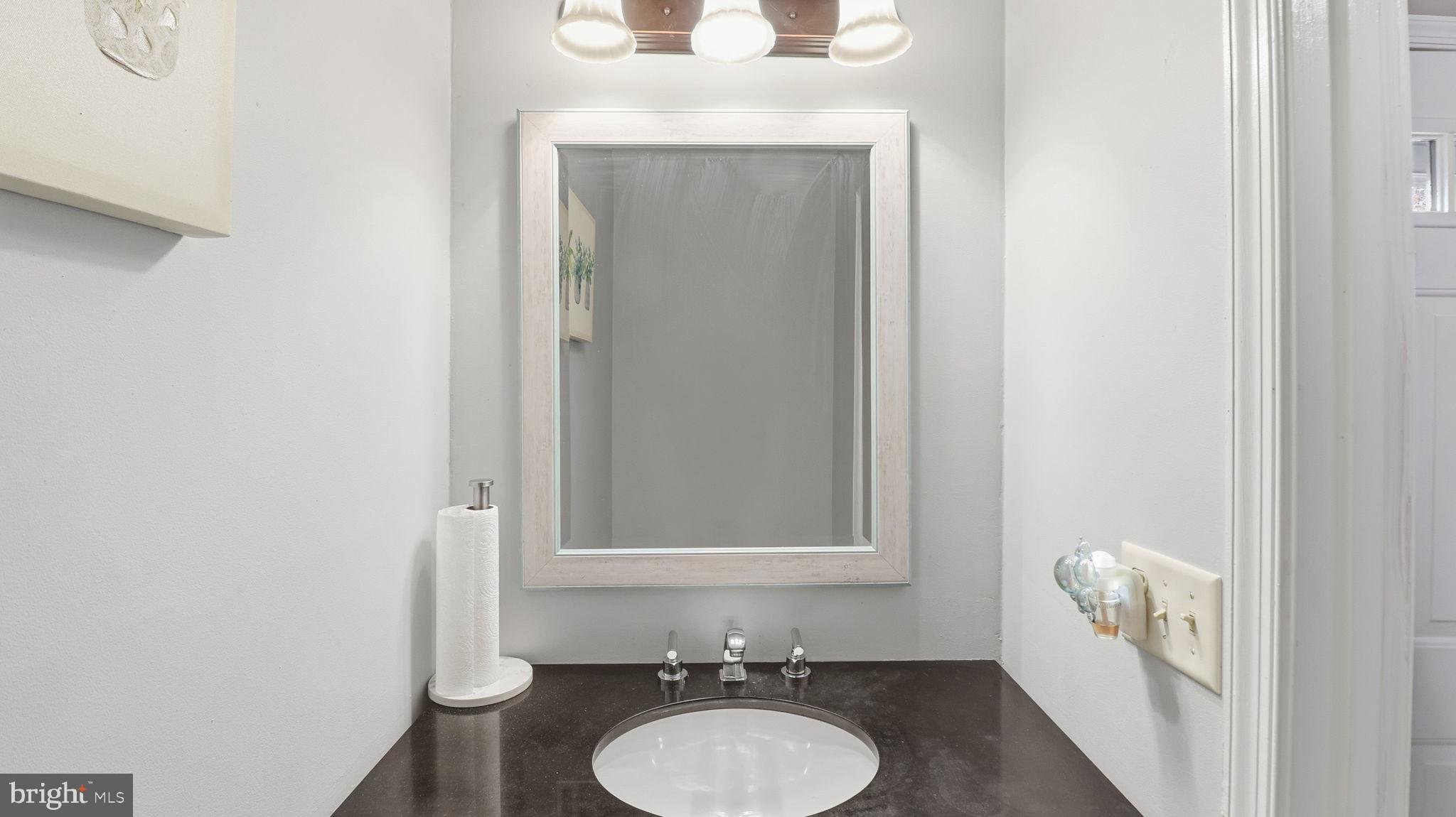 Real estate listing preview #6