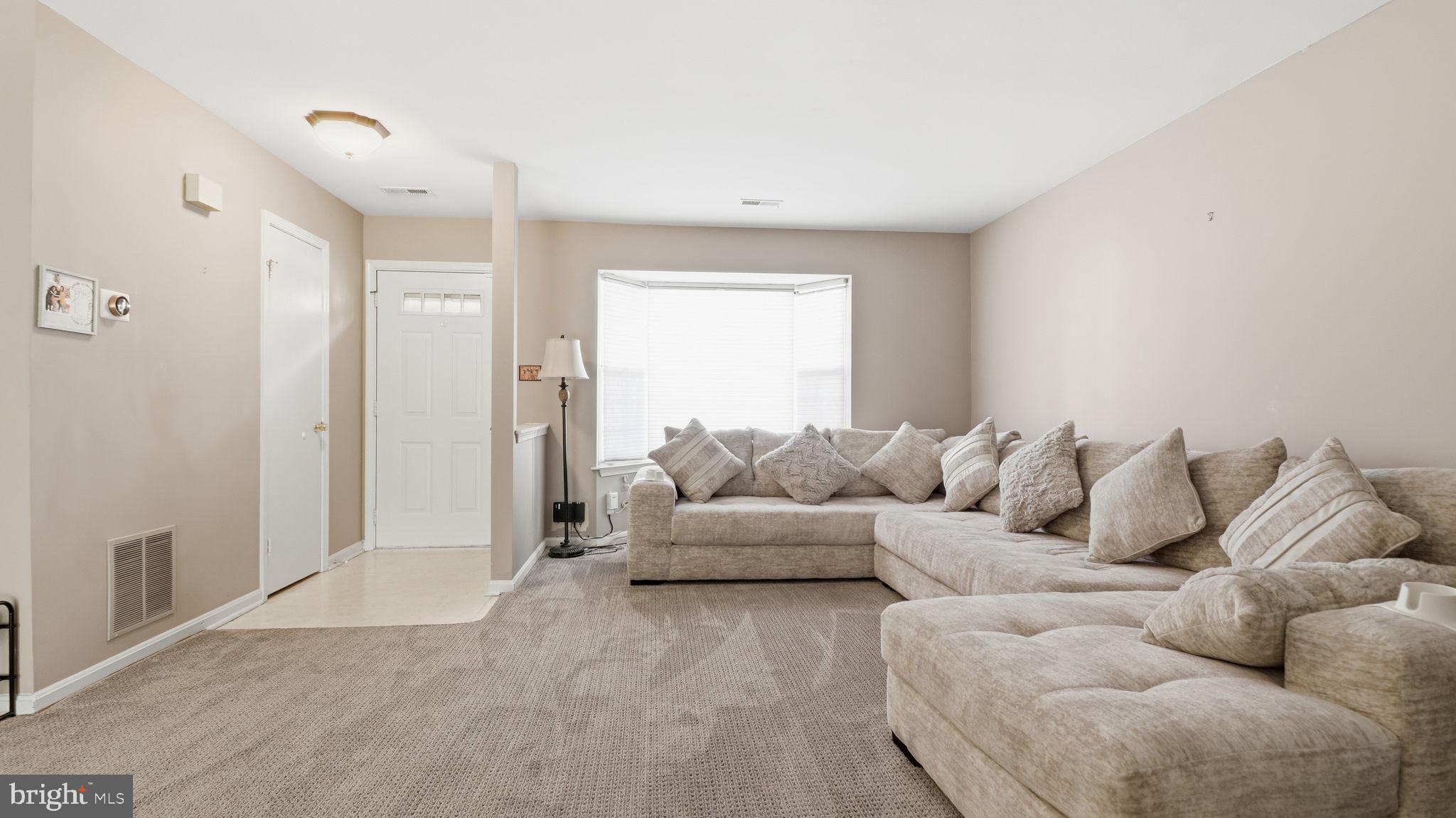 Real estate listing preview #5