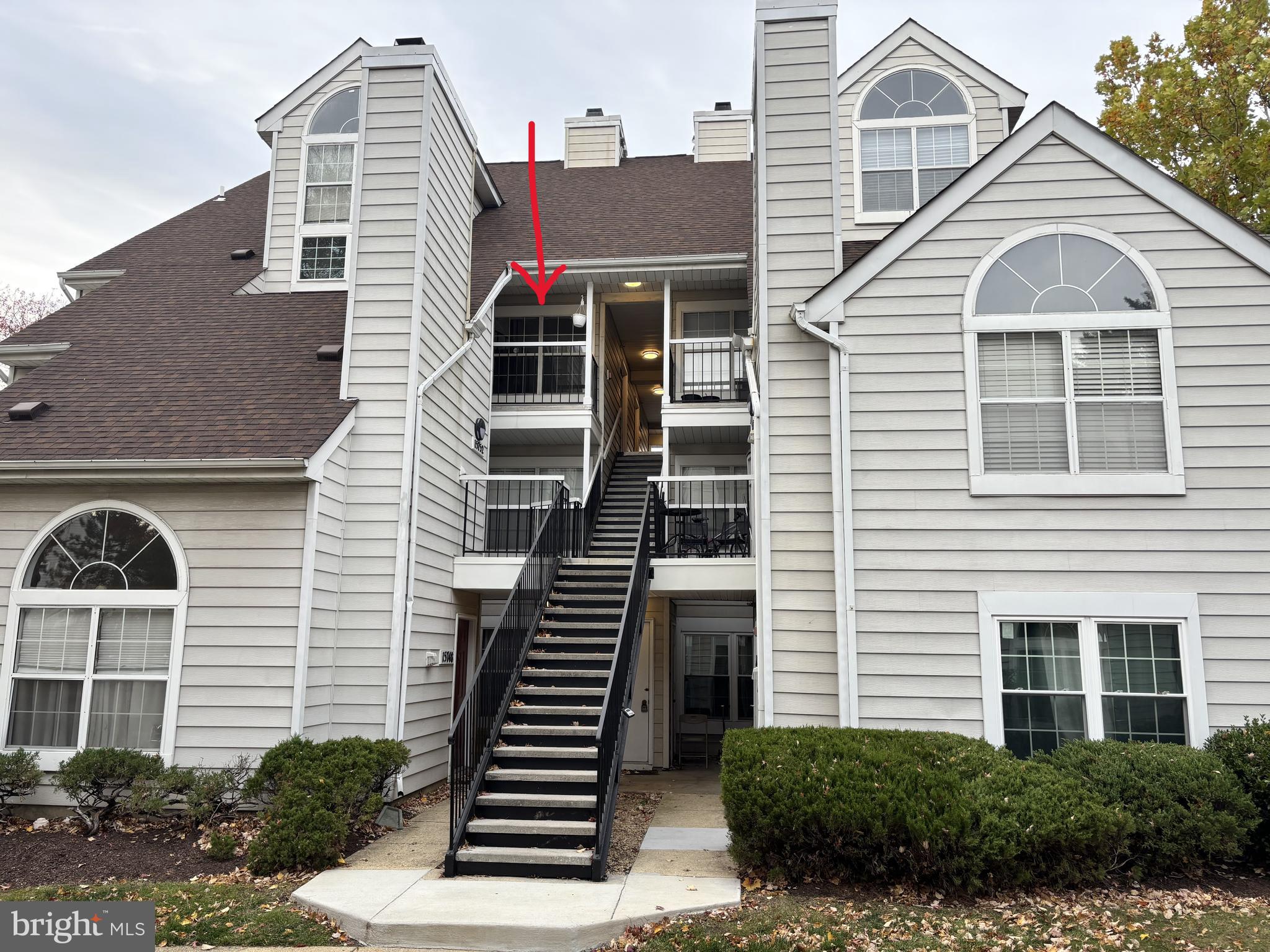 Real estate listing preview #2