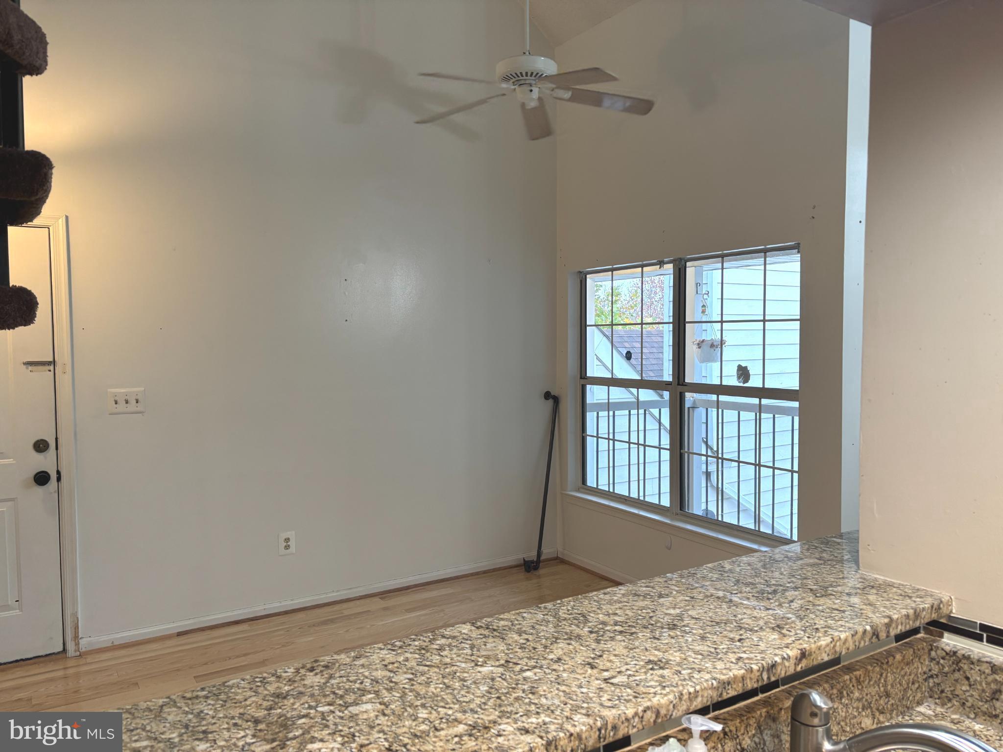 Real estate listing preview #13