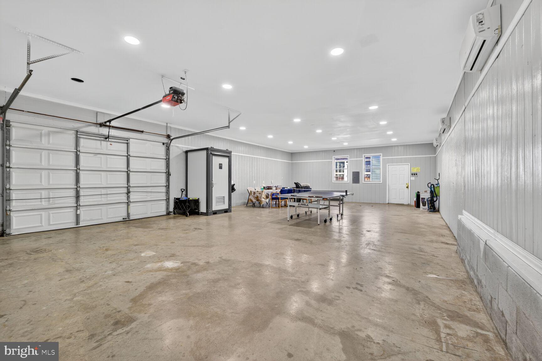 Real estate listing preview #2