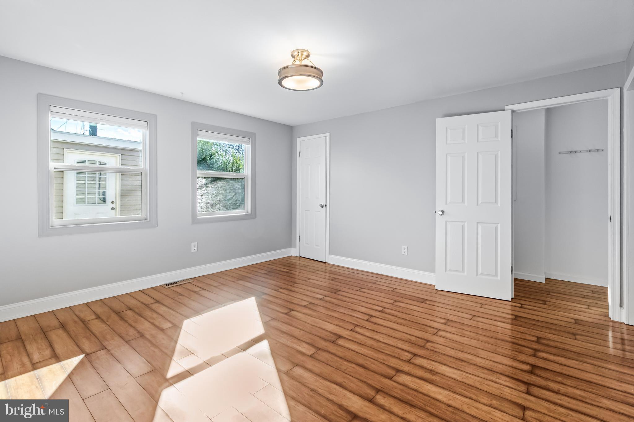 Real estate listing preview #24