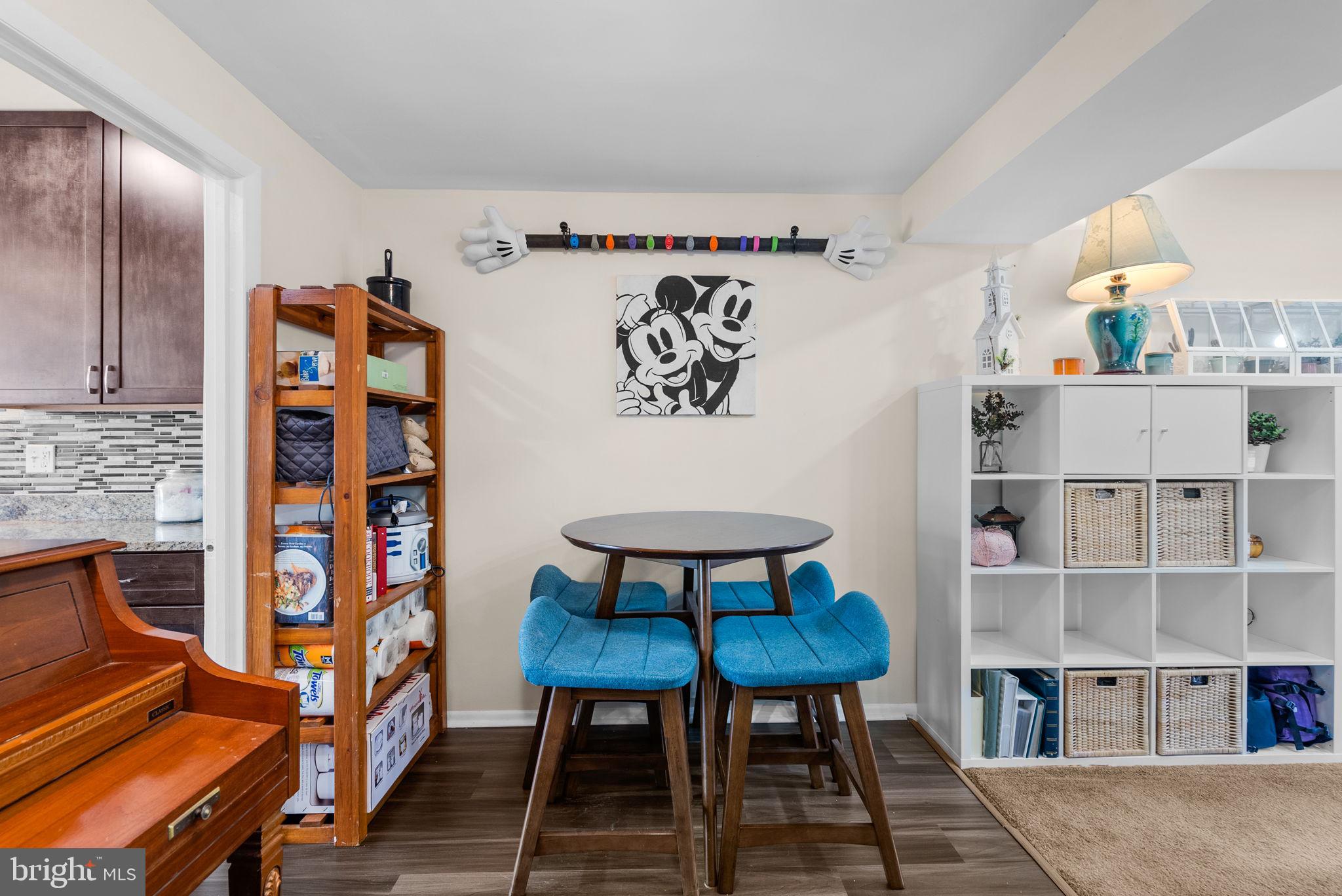 Real estate listing preview #9