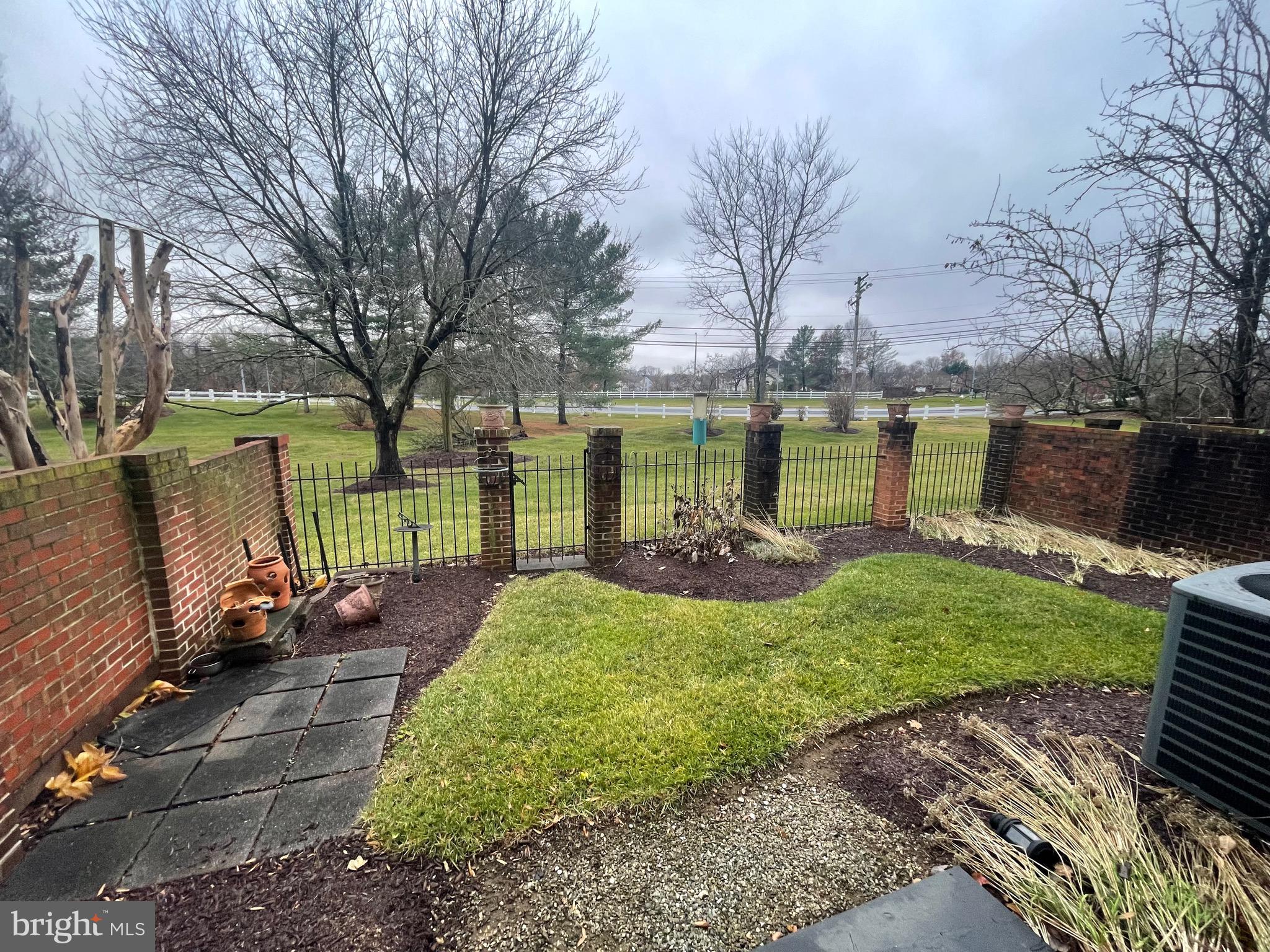 Real estate listing preview #9