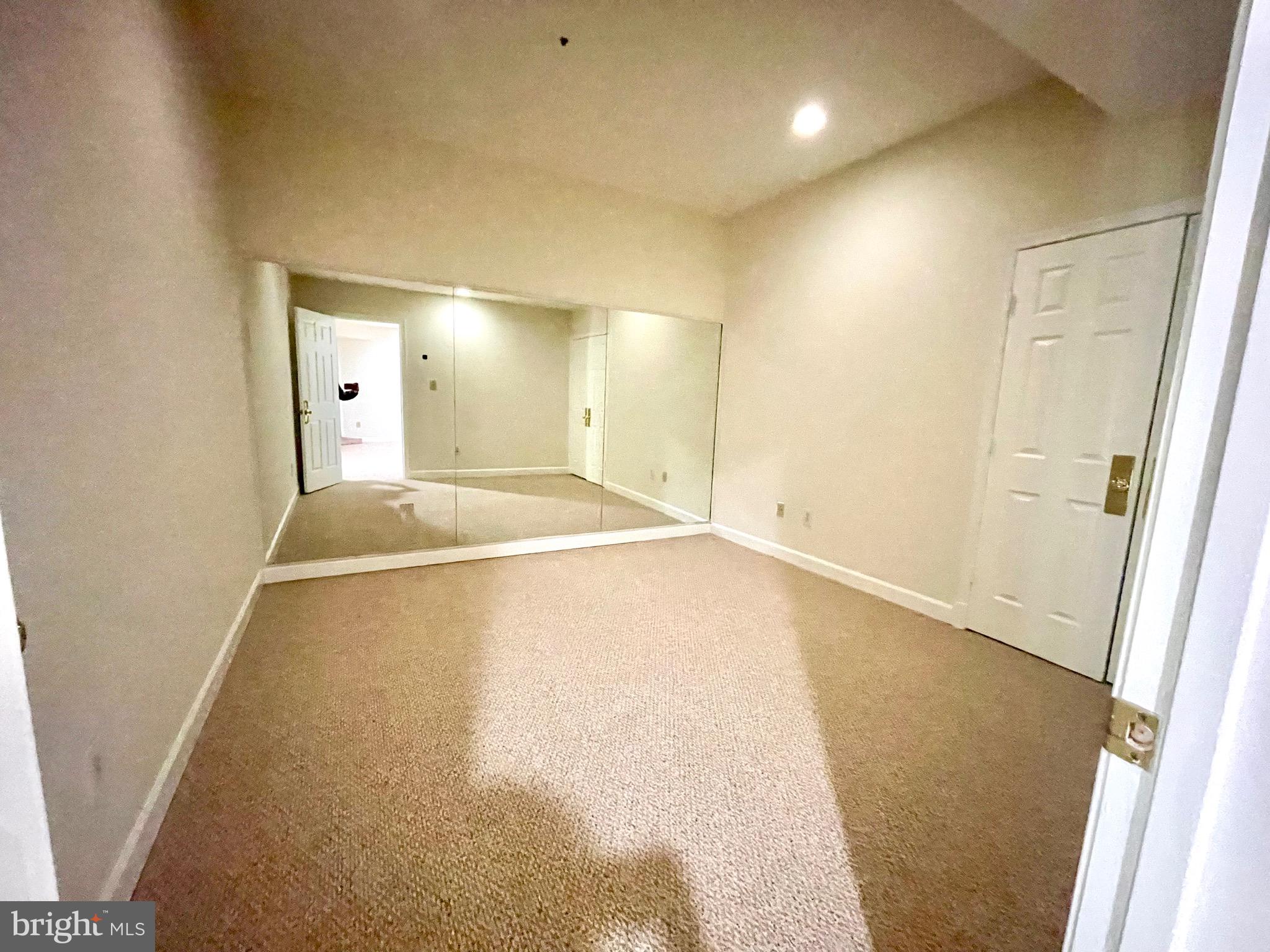 Real estate listing preview #48