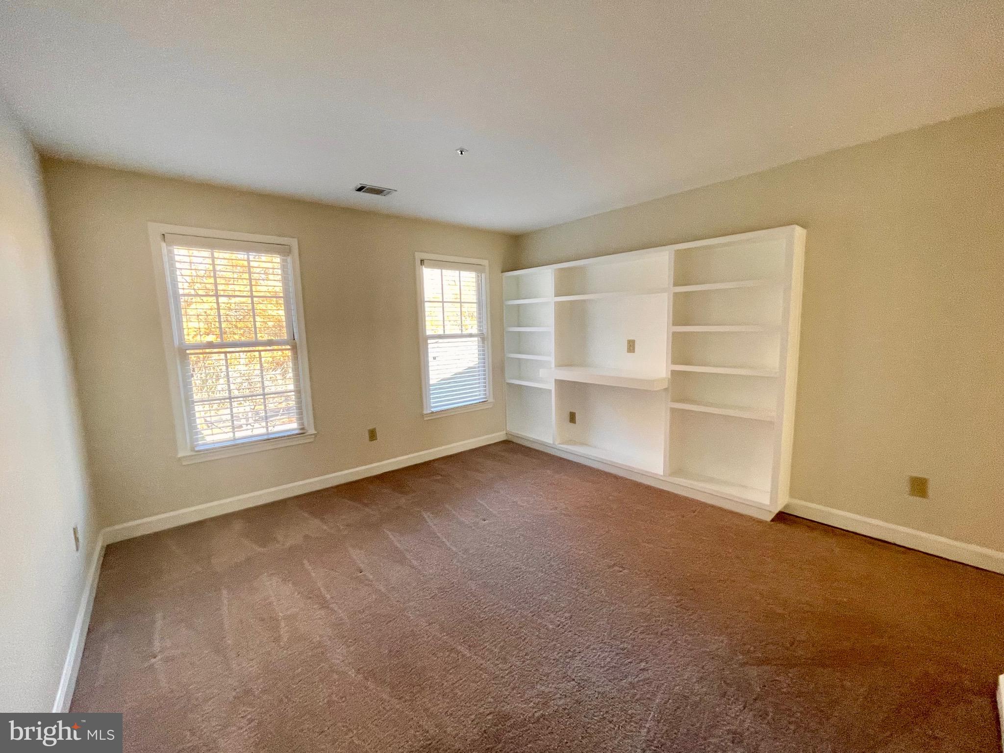 Real estate listing preview #36