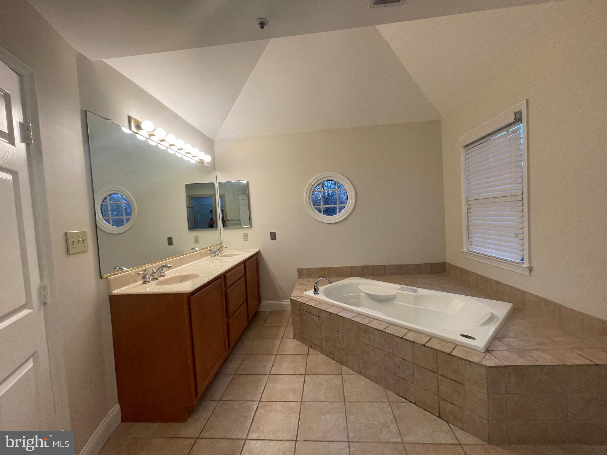 Real estate listing preview #30