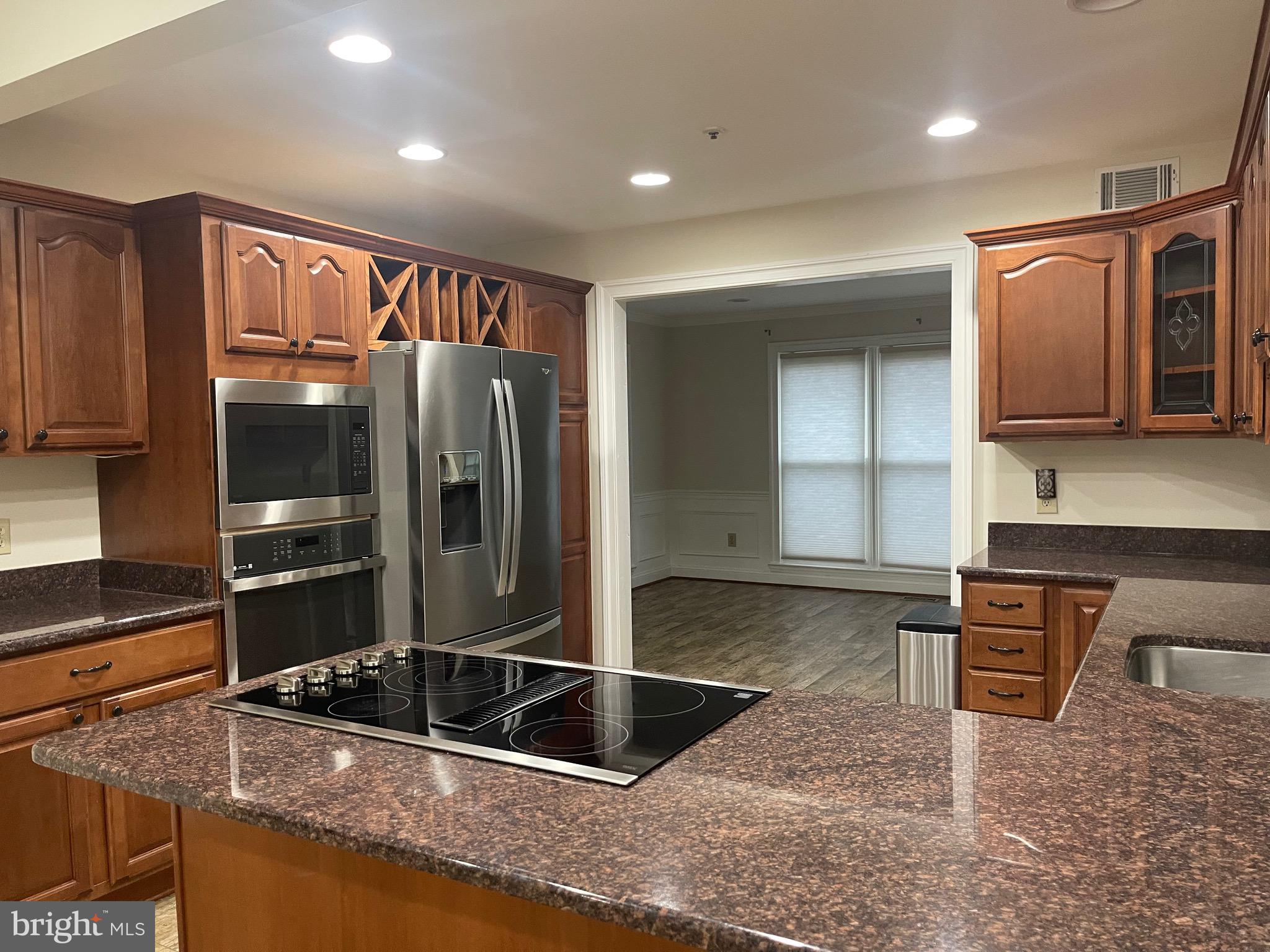 Real estate listing preview #15