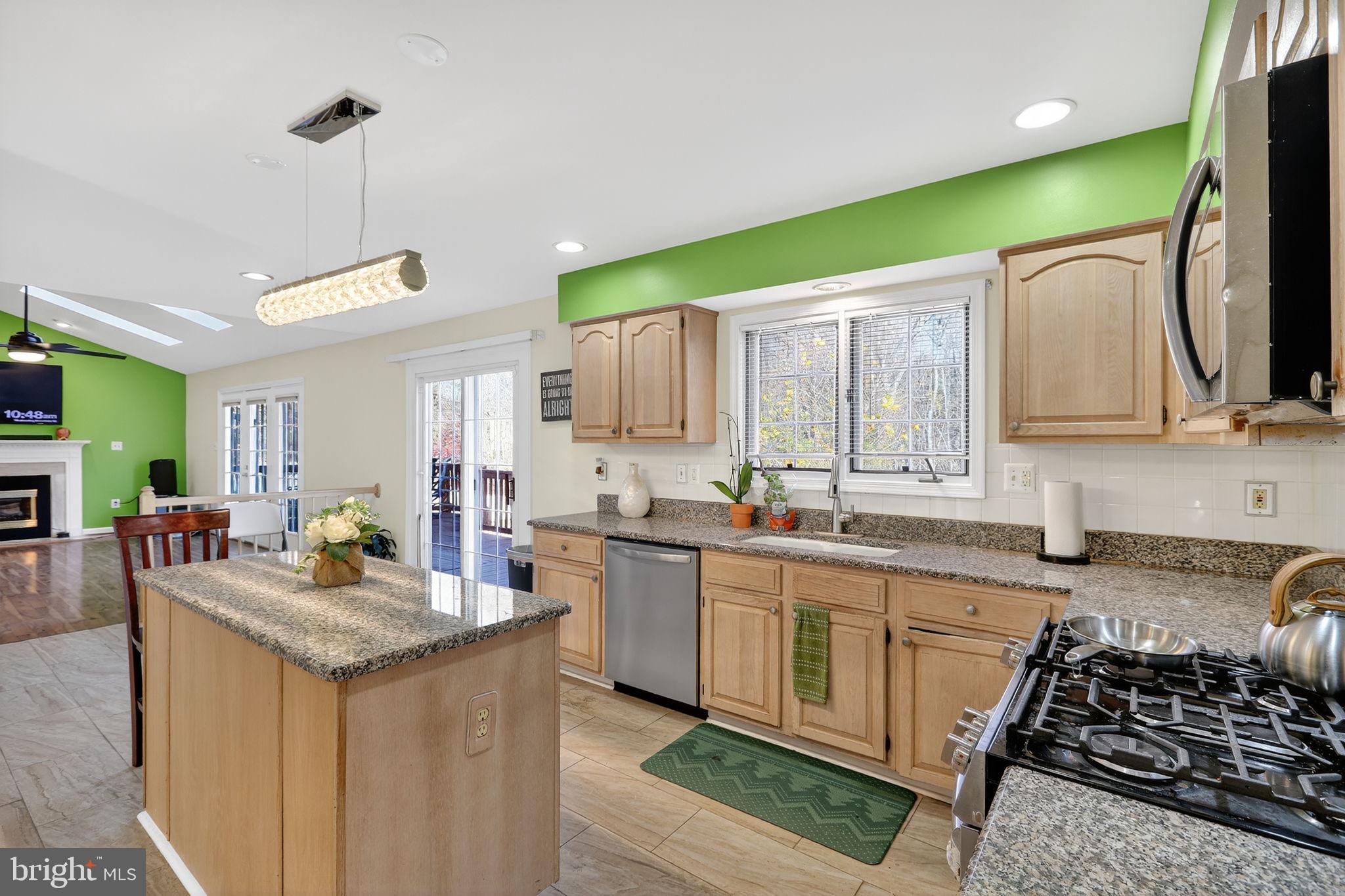 Real estate listing preview #3