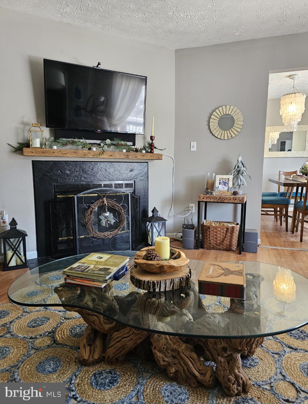 Real estate listing preview #12