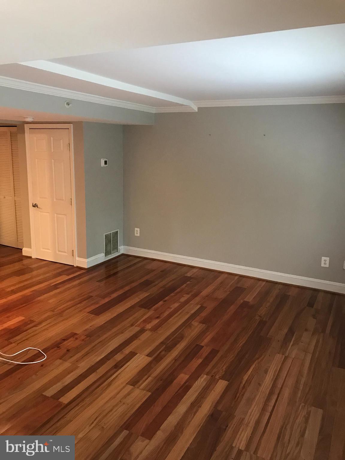 Real estate listing preview #4