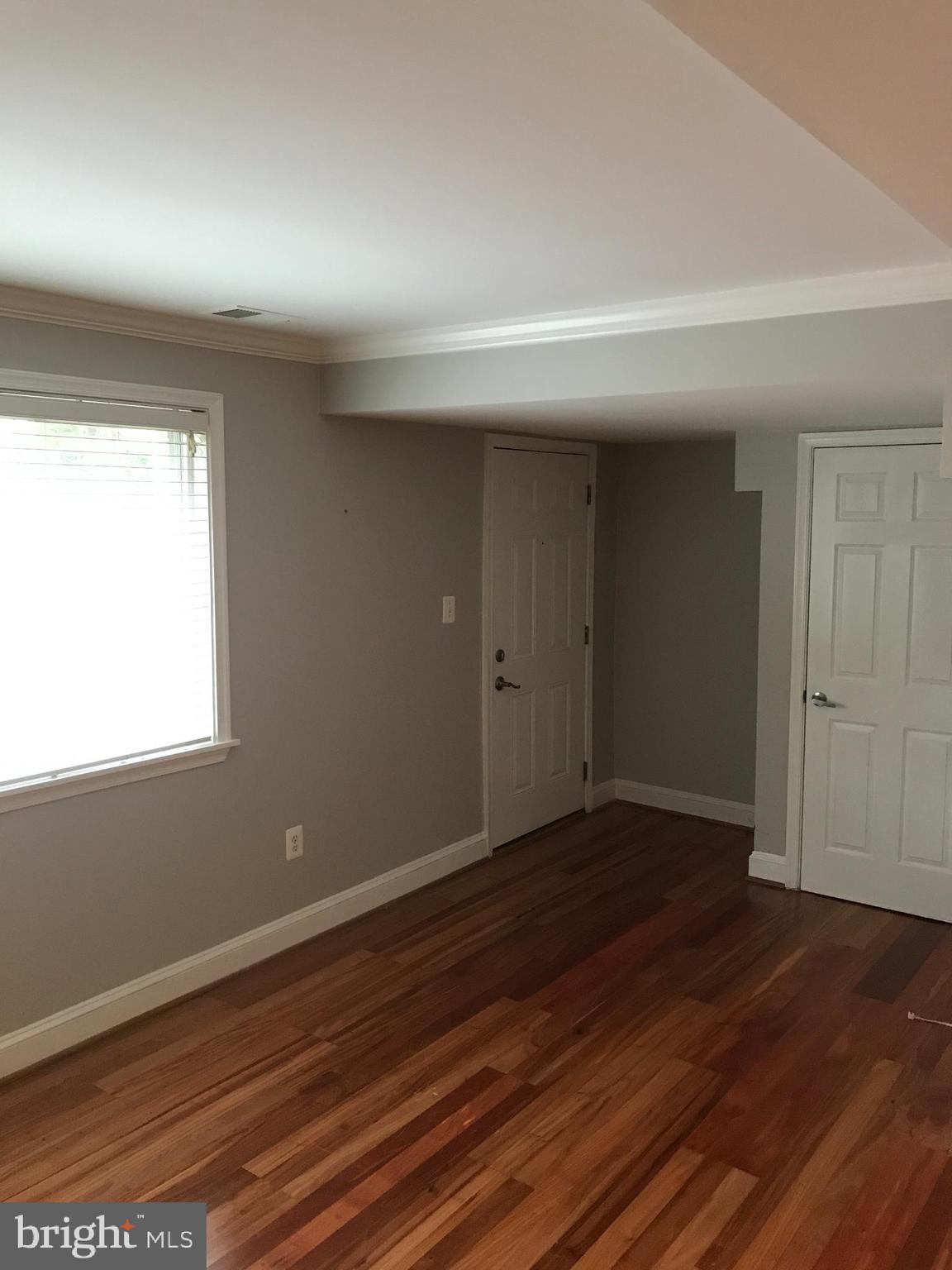 Real estate listing preview #3