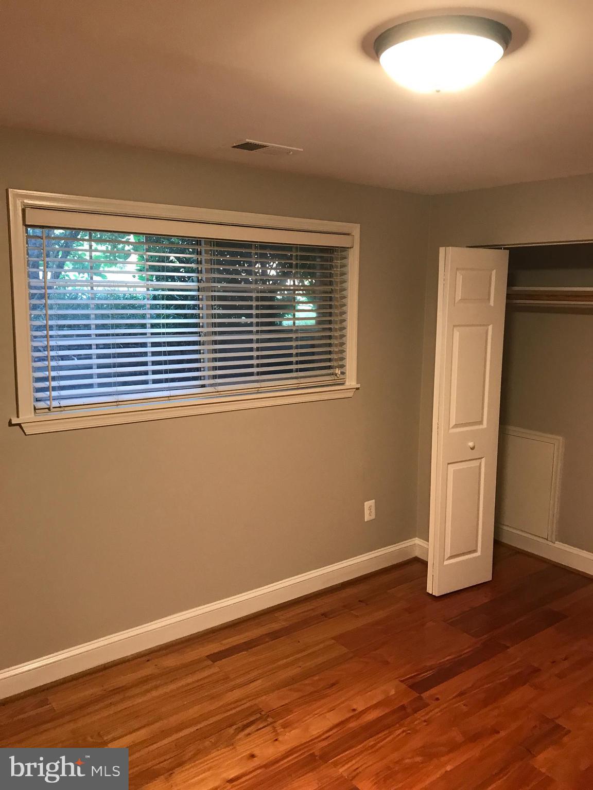 Real estate listing preview #9