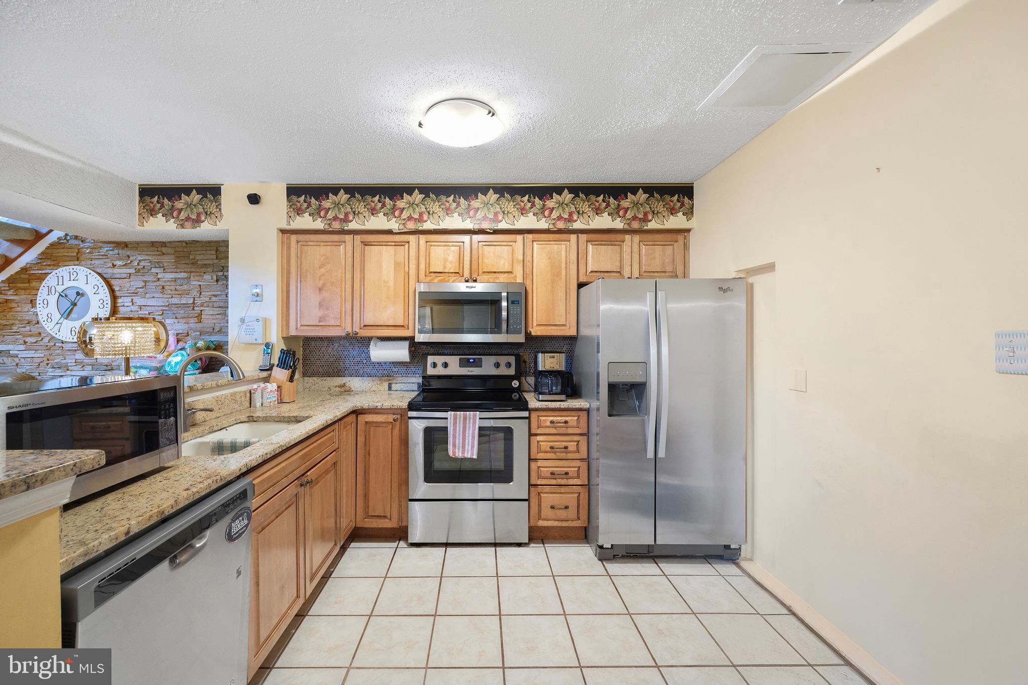 Real estate listing preview #12