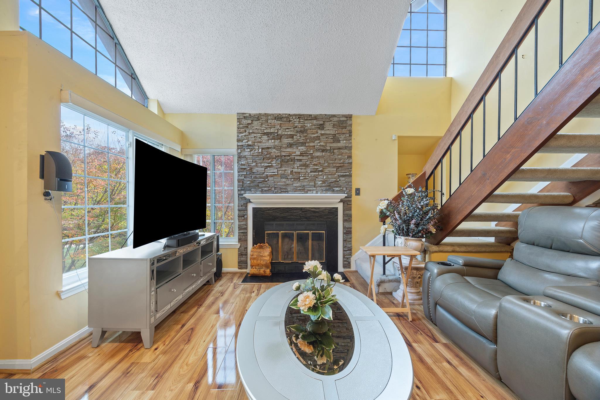 Real estate listing preview #5