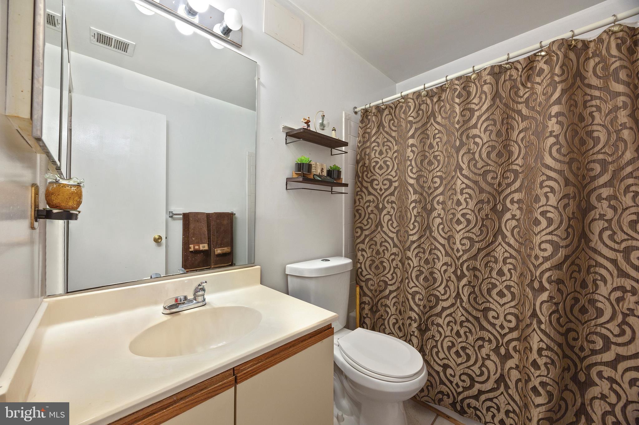 Real estate listing preview #16