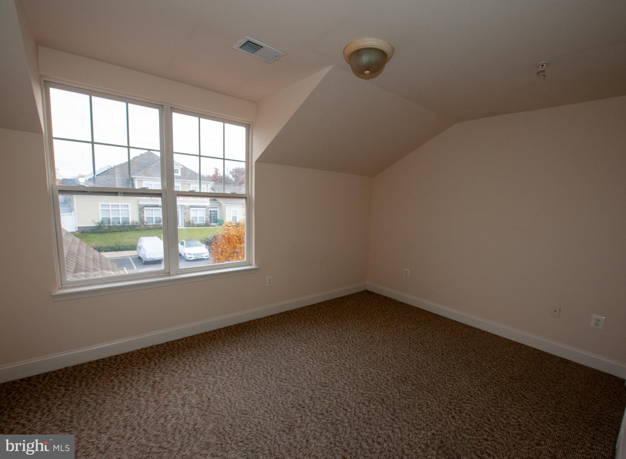 Real estate listing preview #23