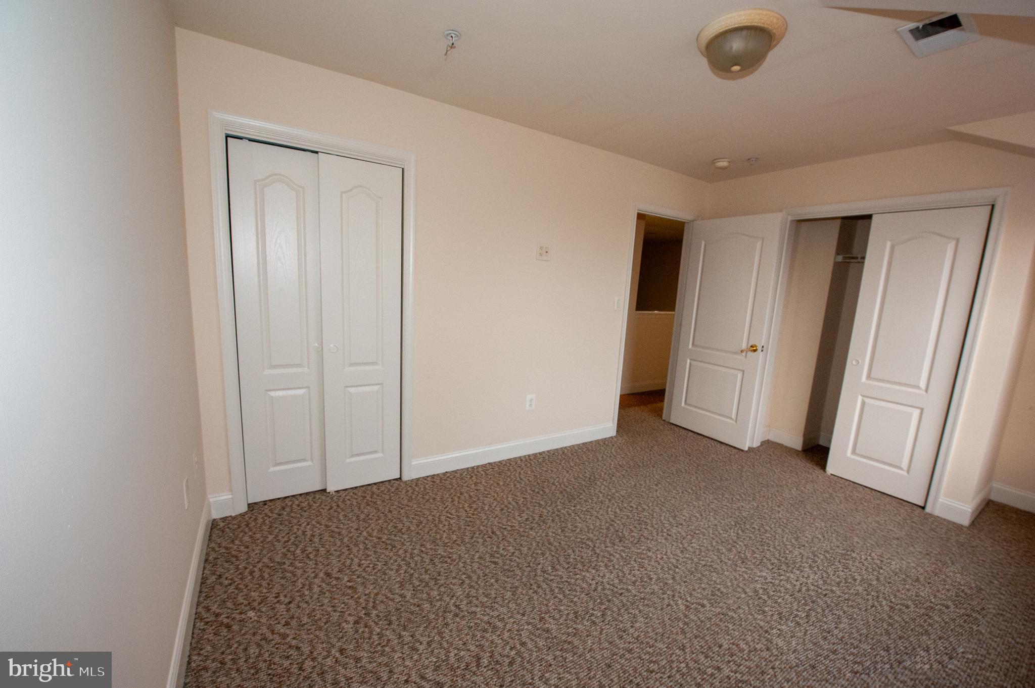 Real estate listing preview #24