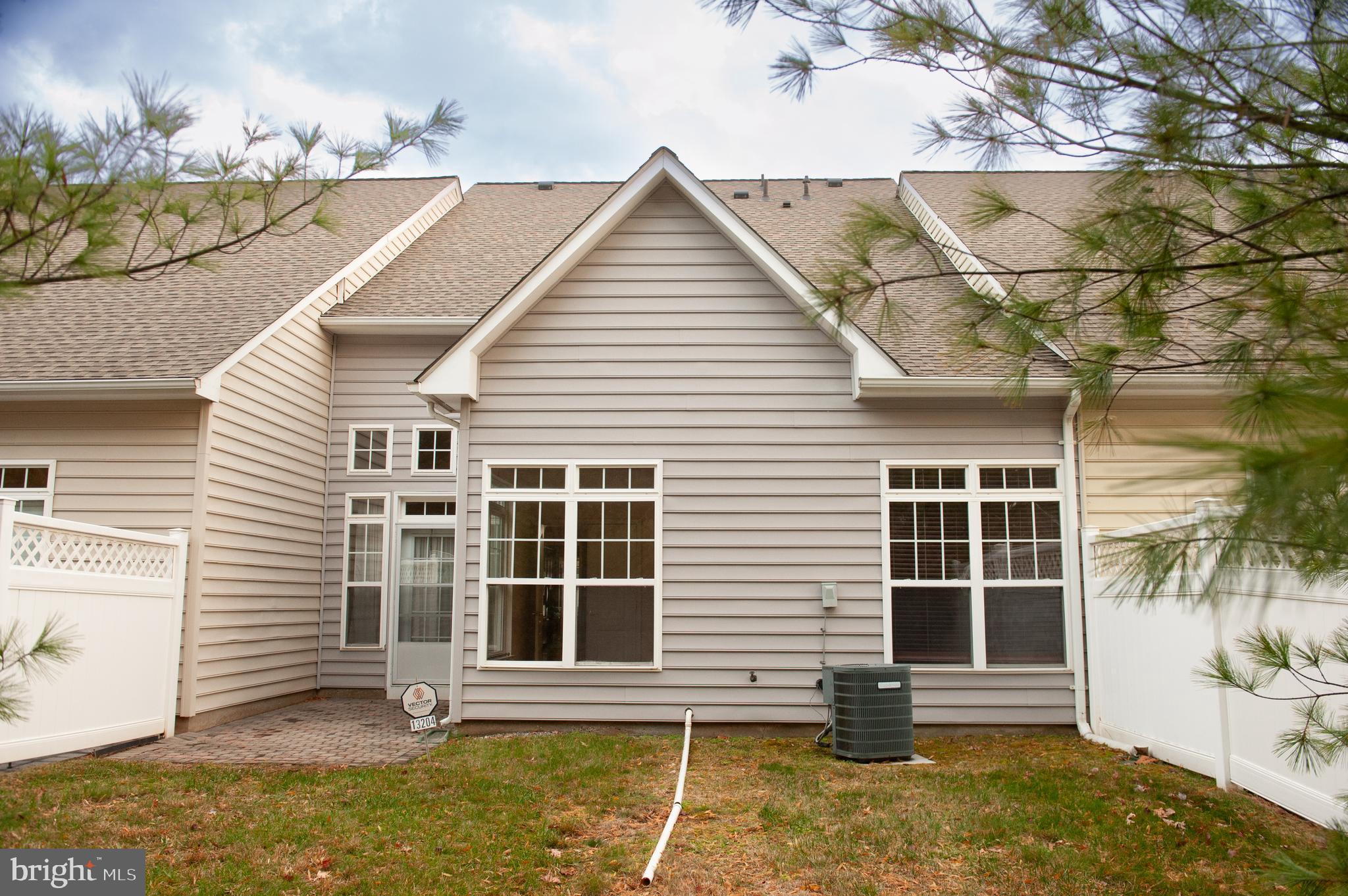 Real estate listing preview #35