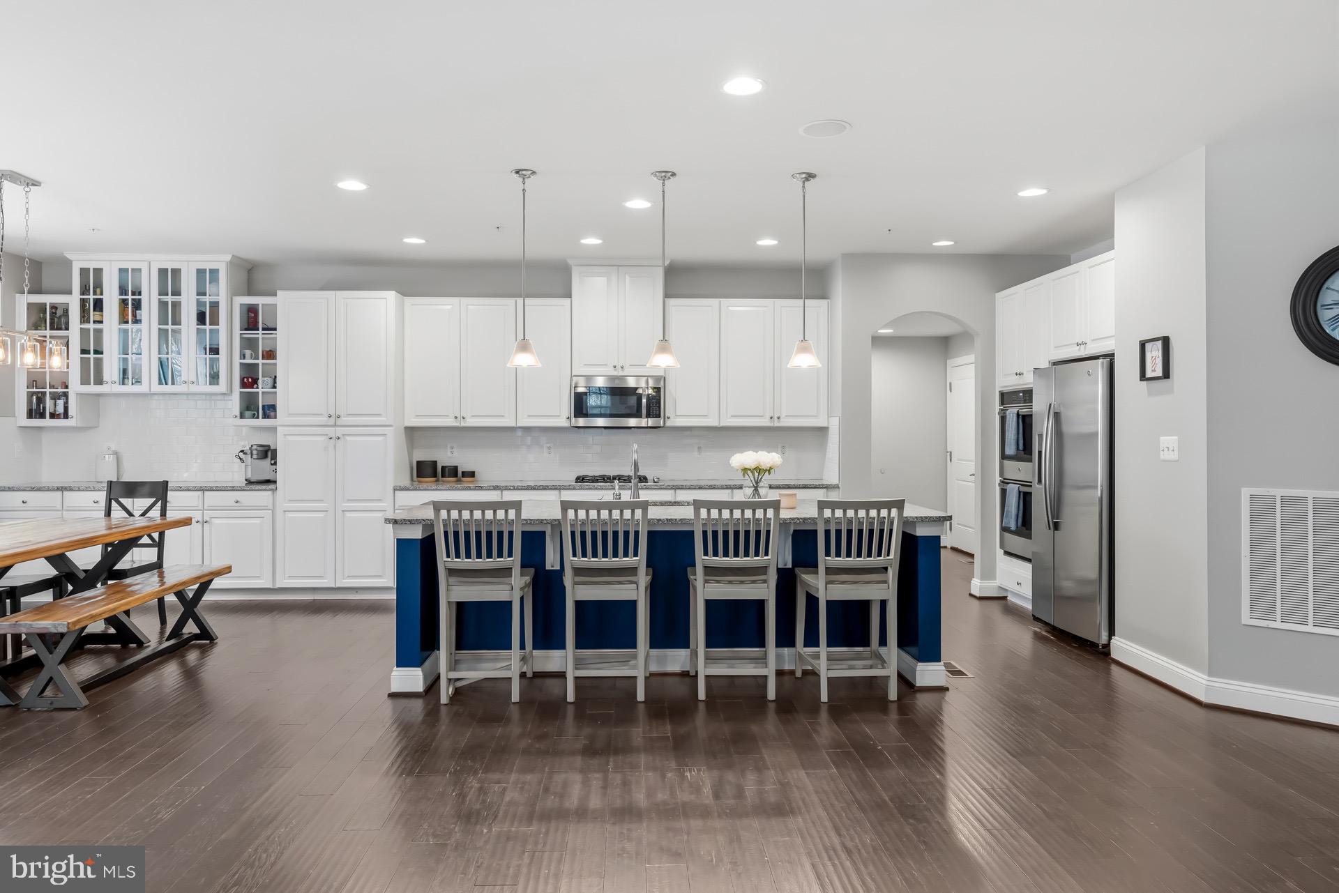 Real estate listing preview #24