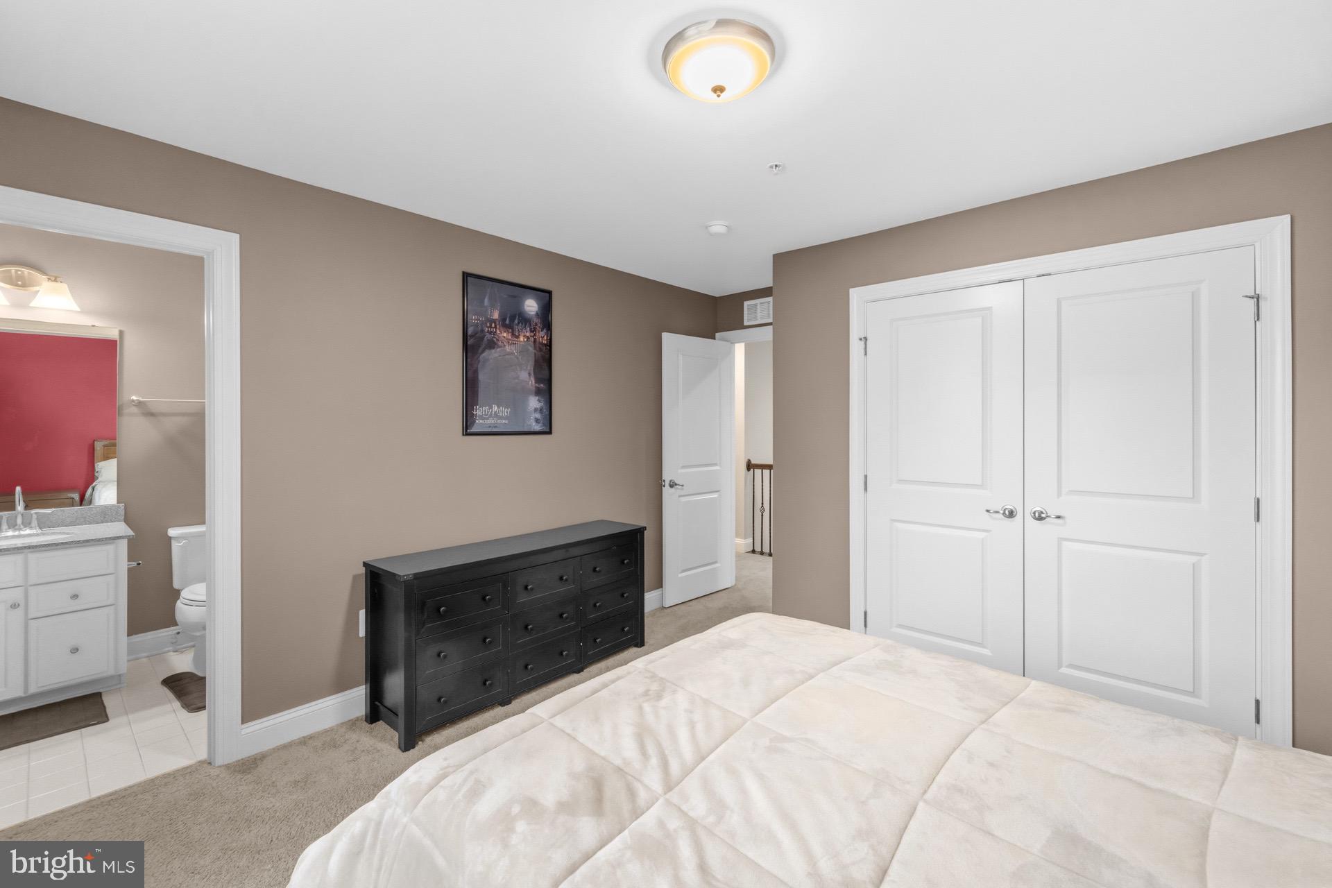 Real estate listing preview #51