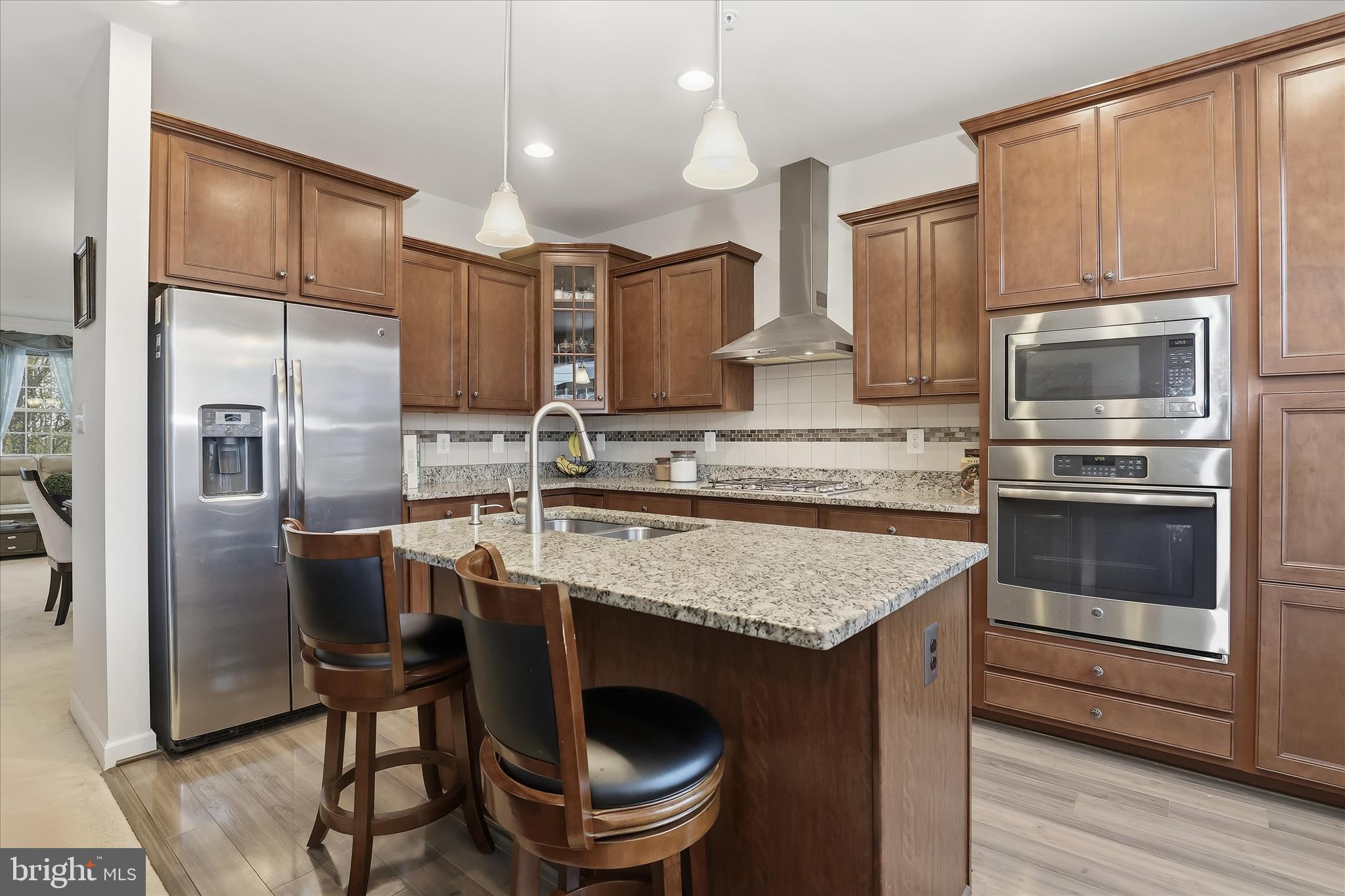 Real estate listing preview #8