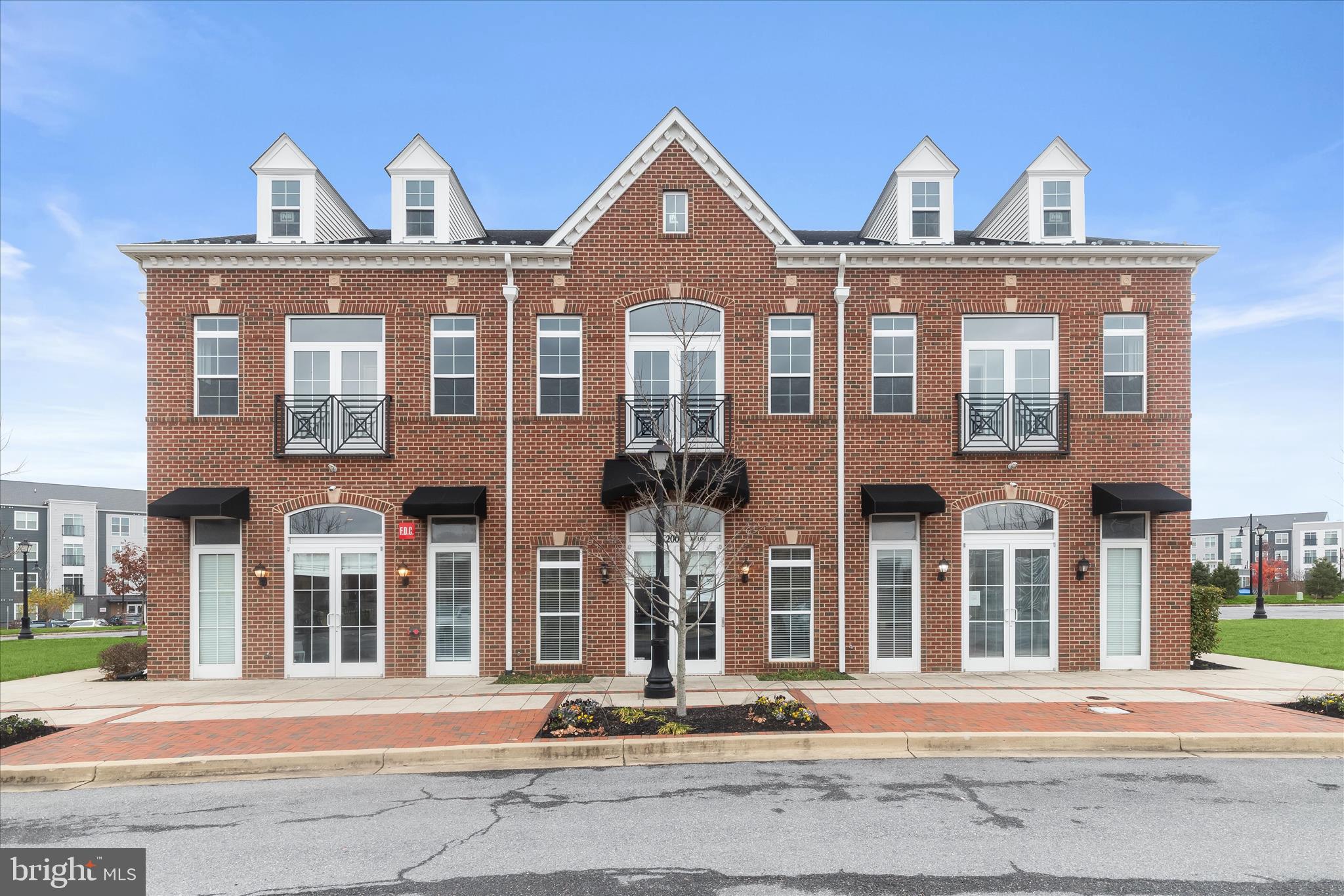 Real estate listing preview #30