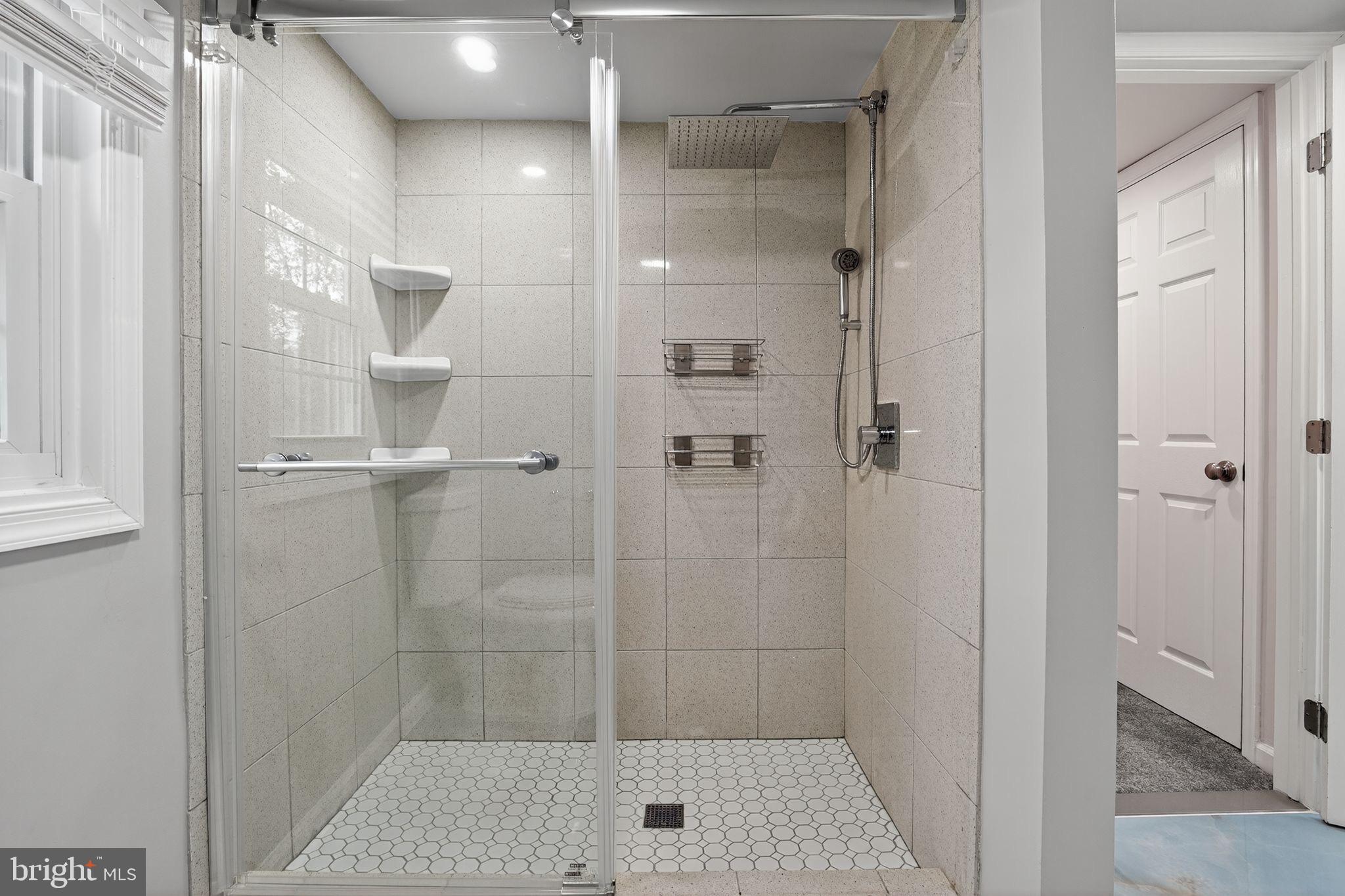 Real estate listing preview #25