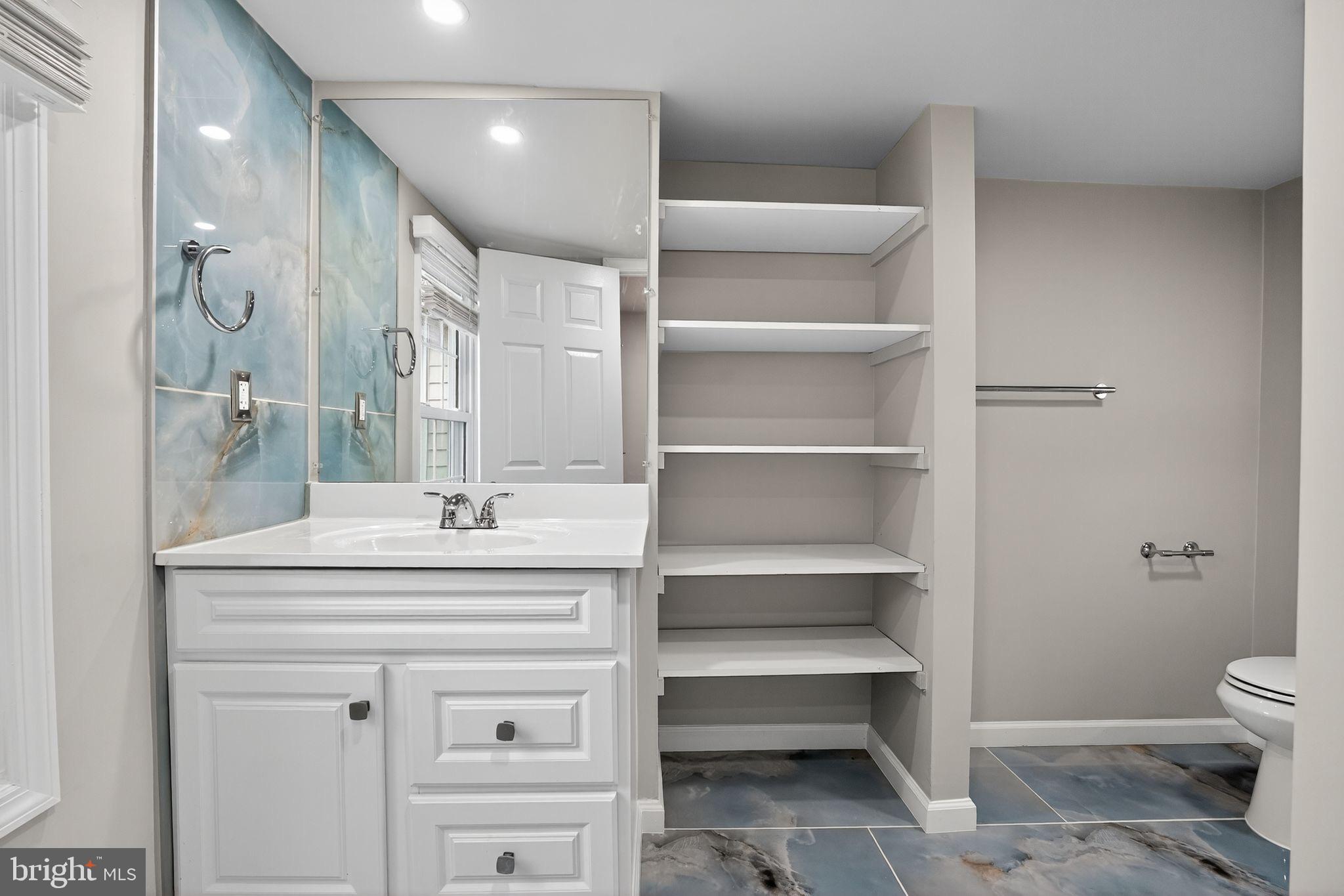 Real estate listing preview #24