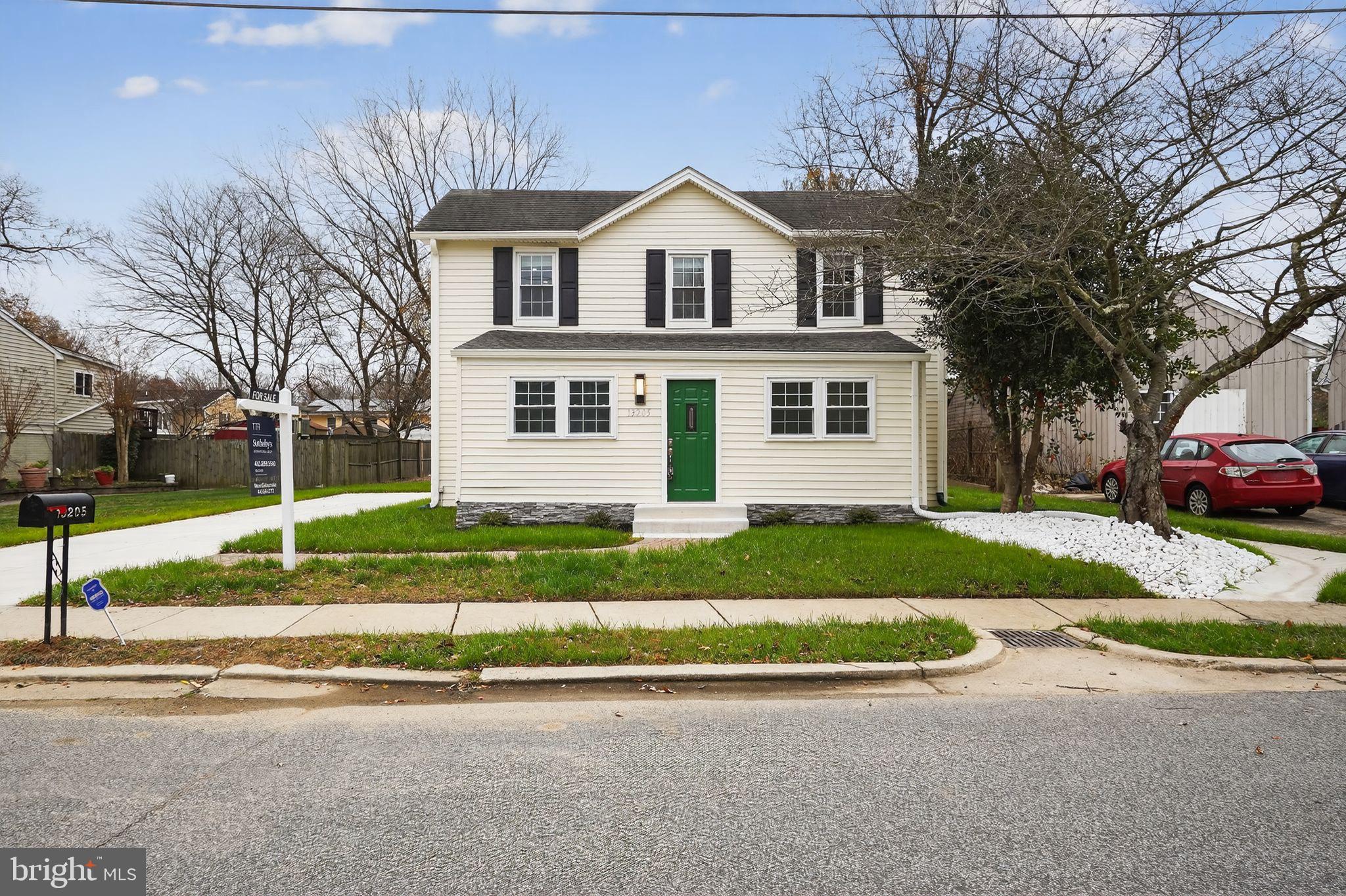 Real estate listing preview #2