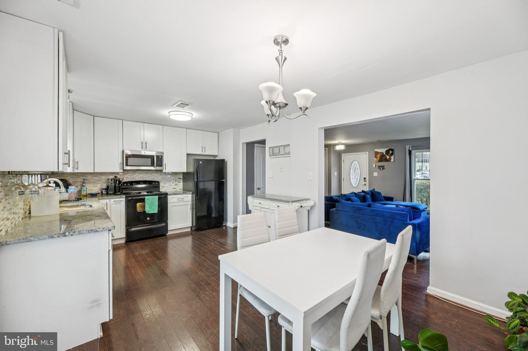 Real estate listing preview #10