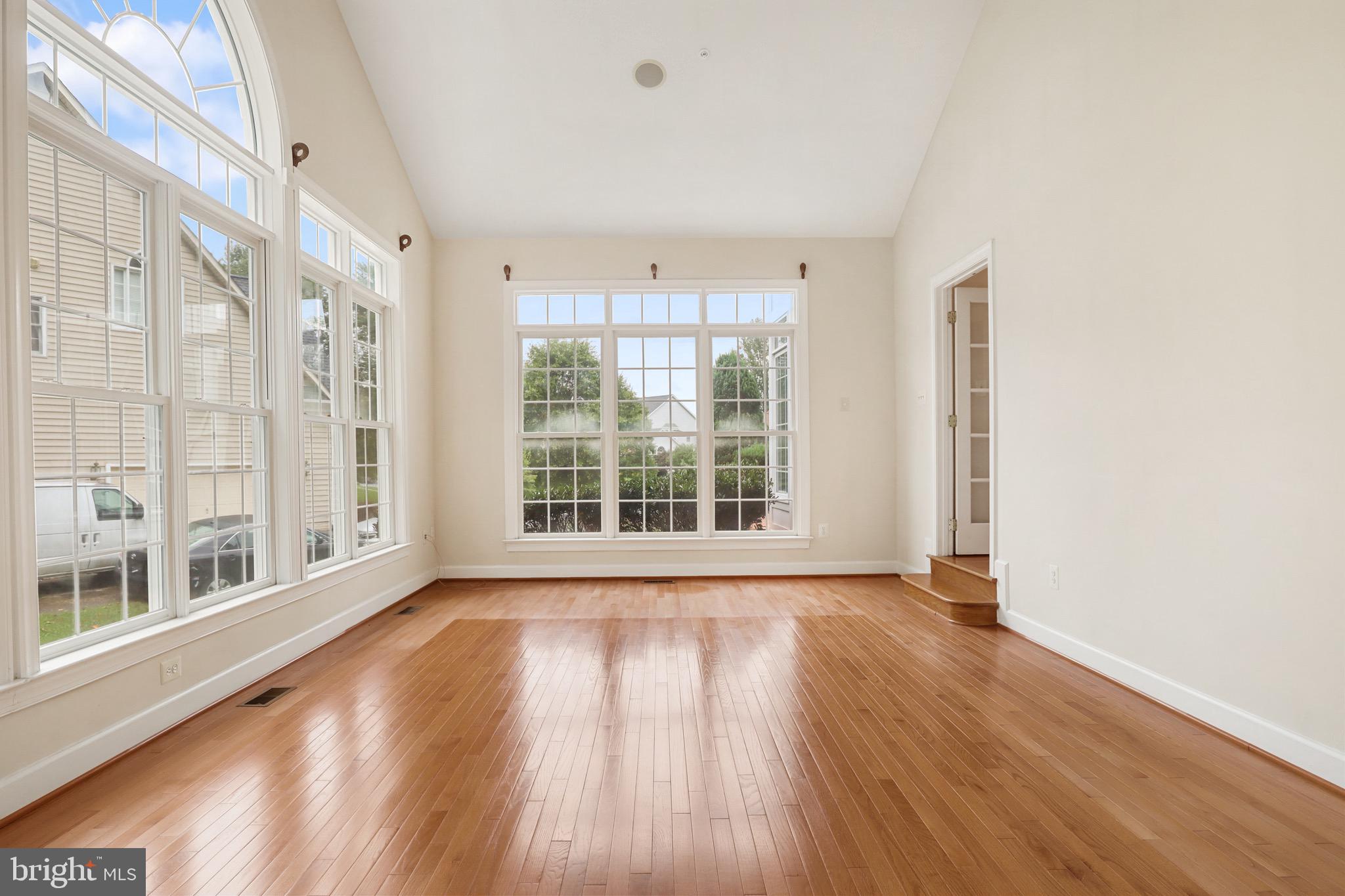 Real estate listing preview #26