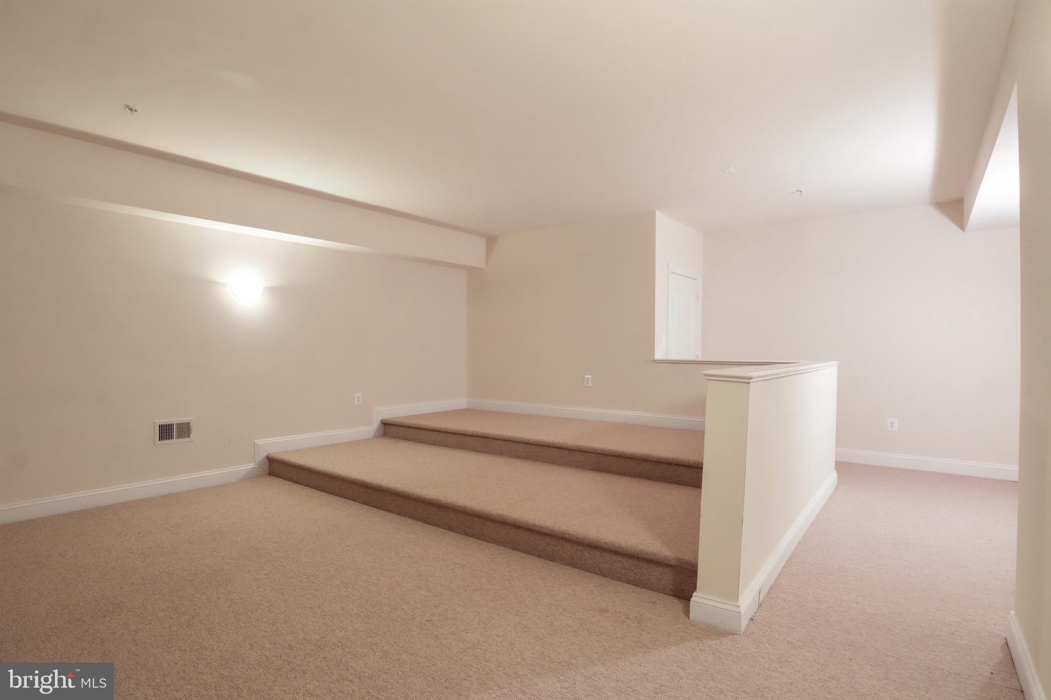 Real estate listing preview #56