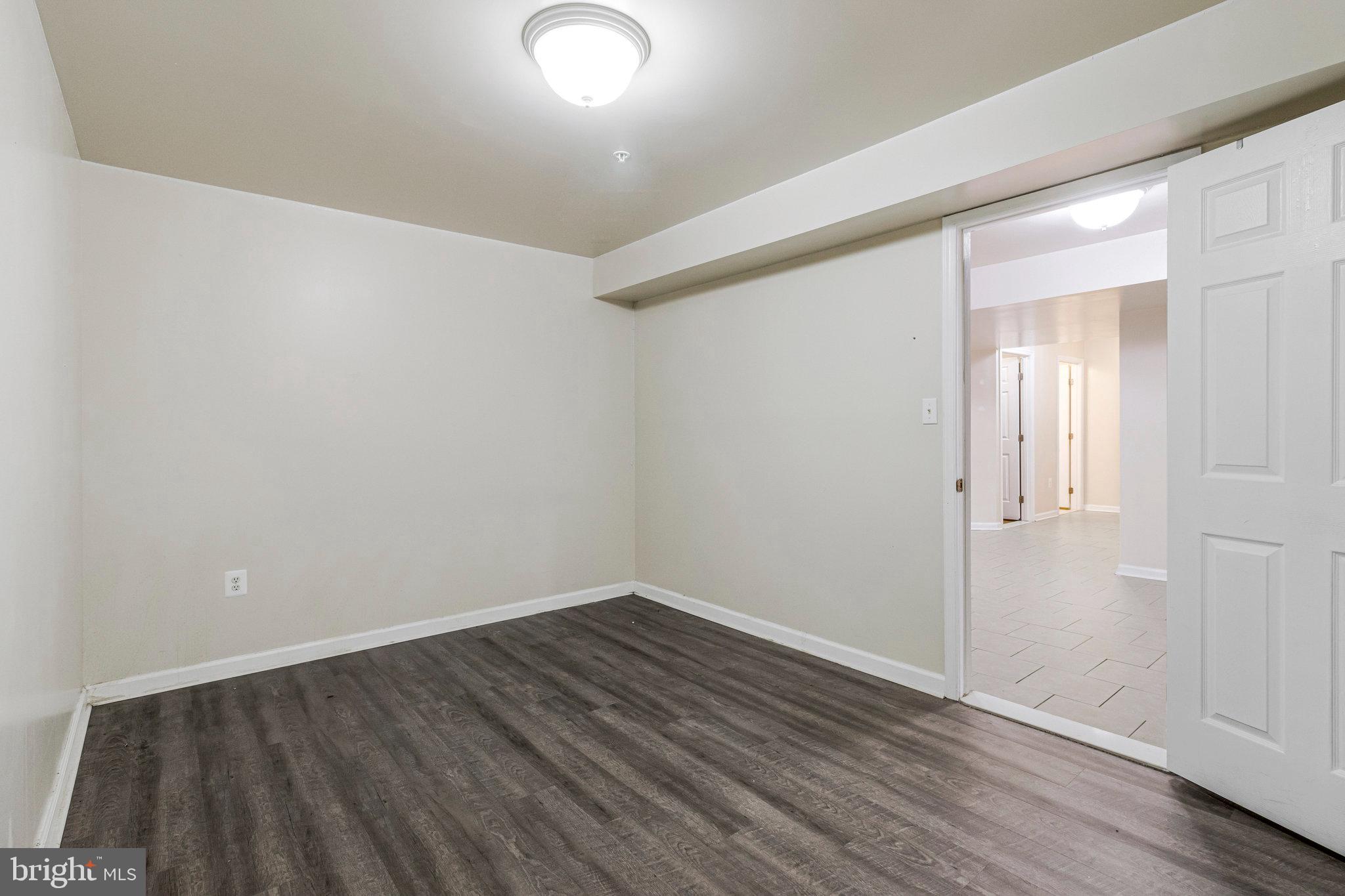 Real estate listing preview #24