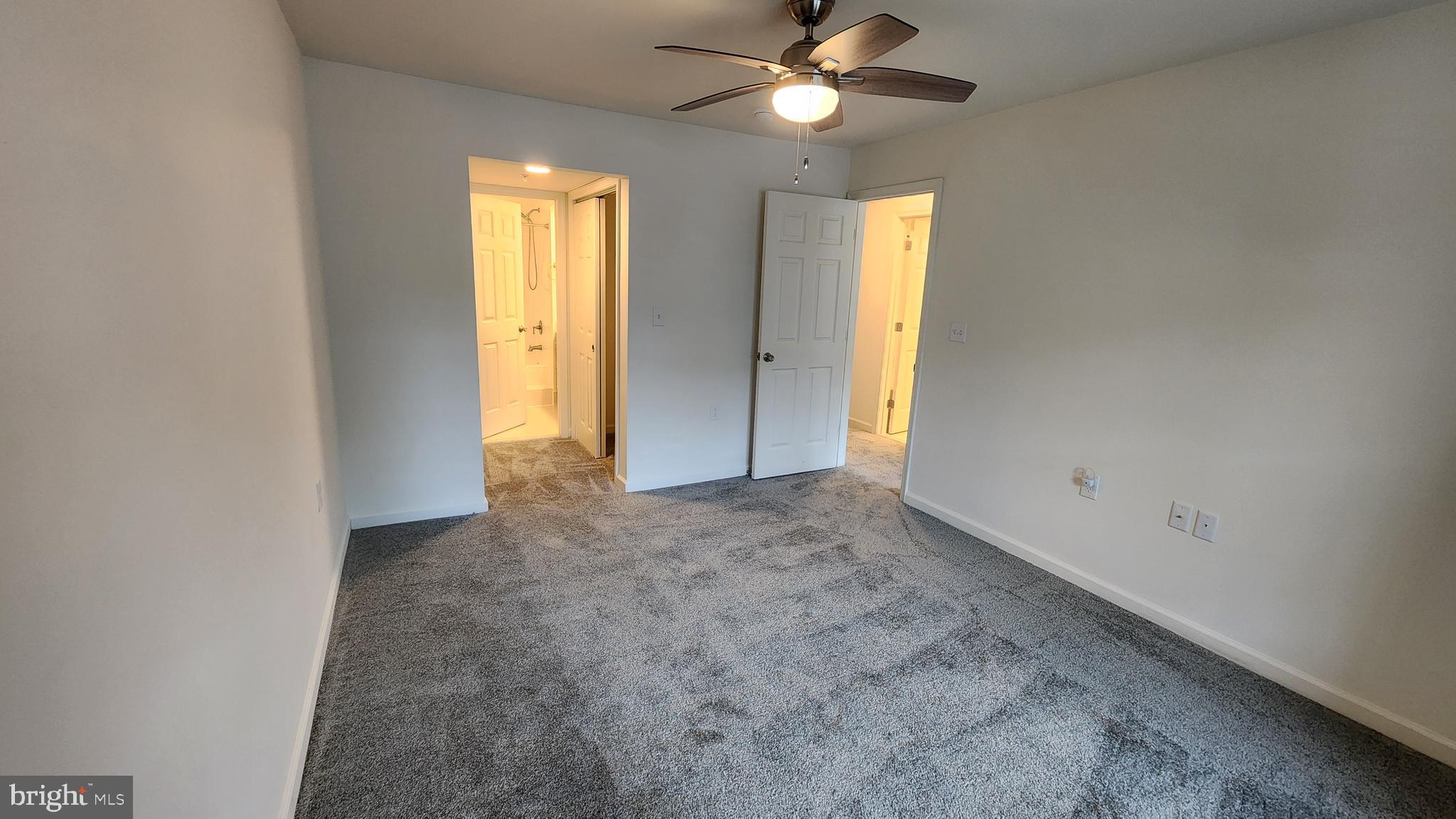 Real estate listing preview #14