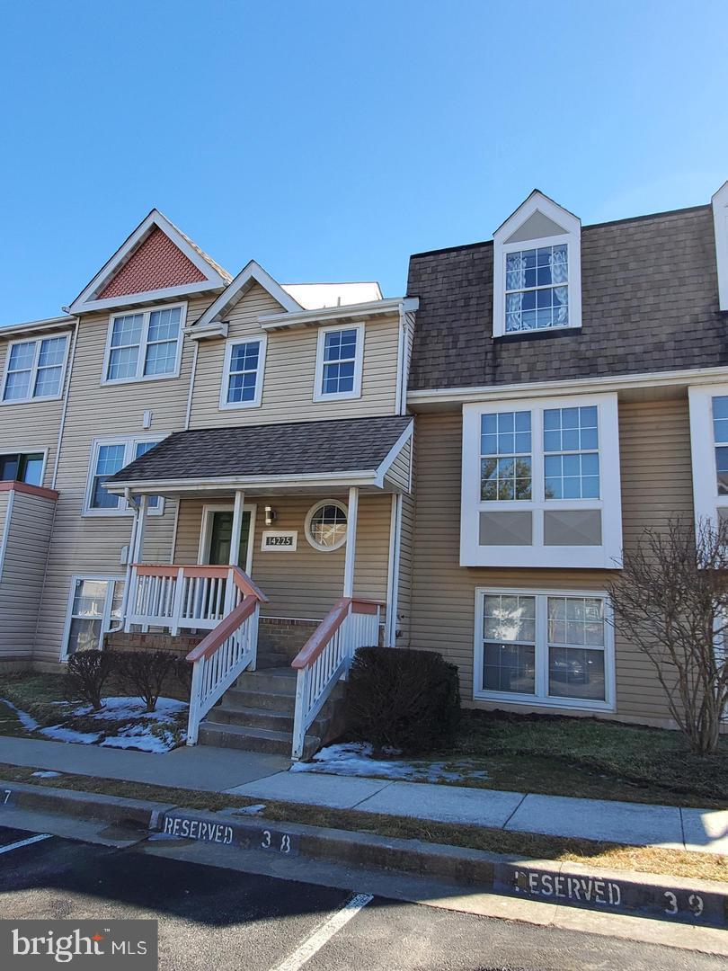 Real estate listing preview #1