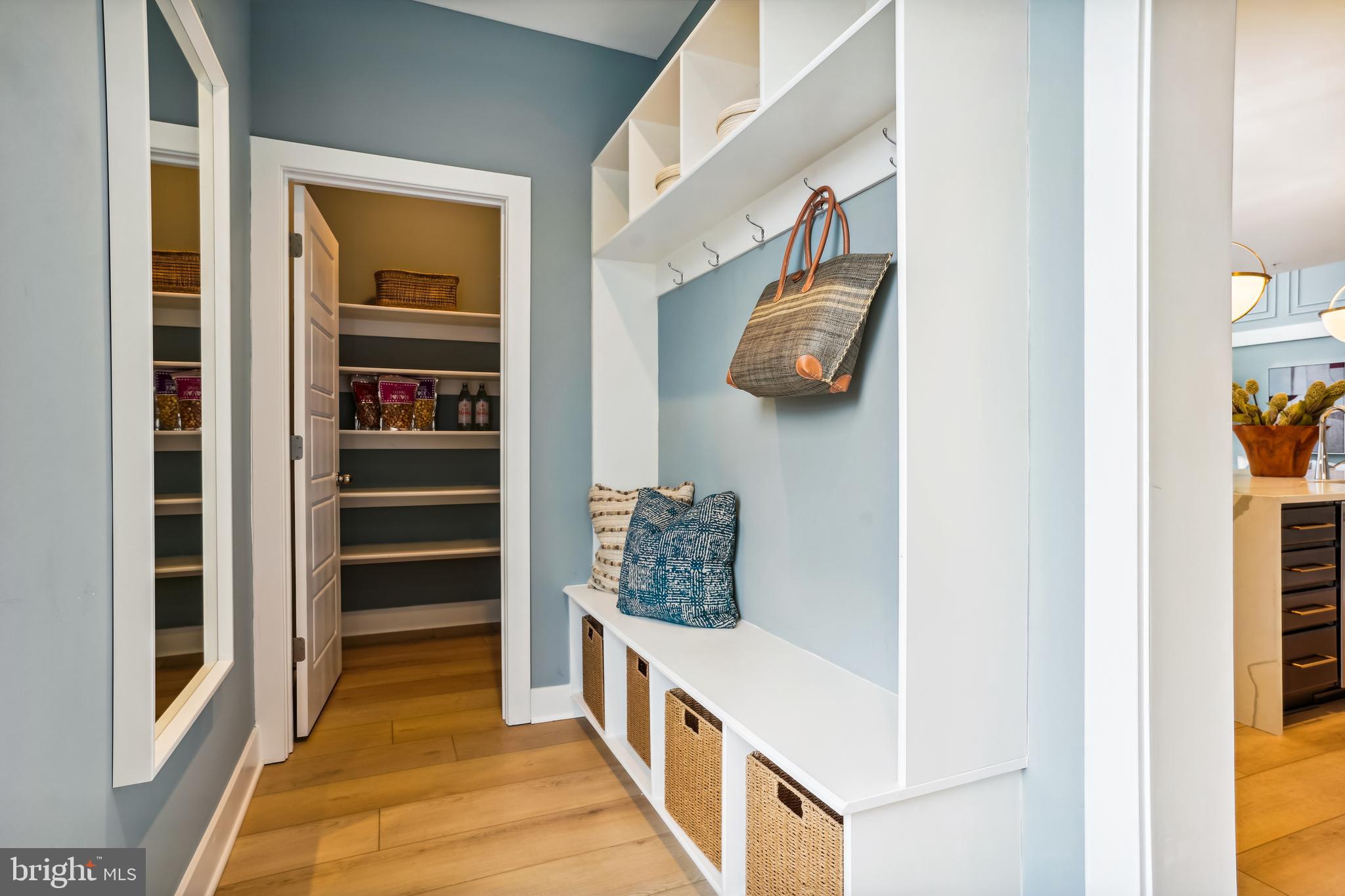 Real estate listing preview #14