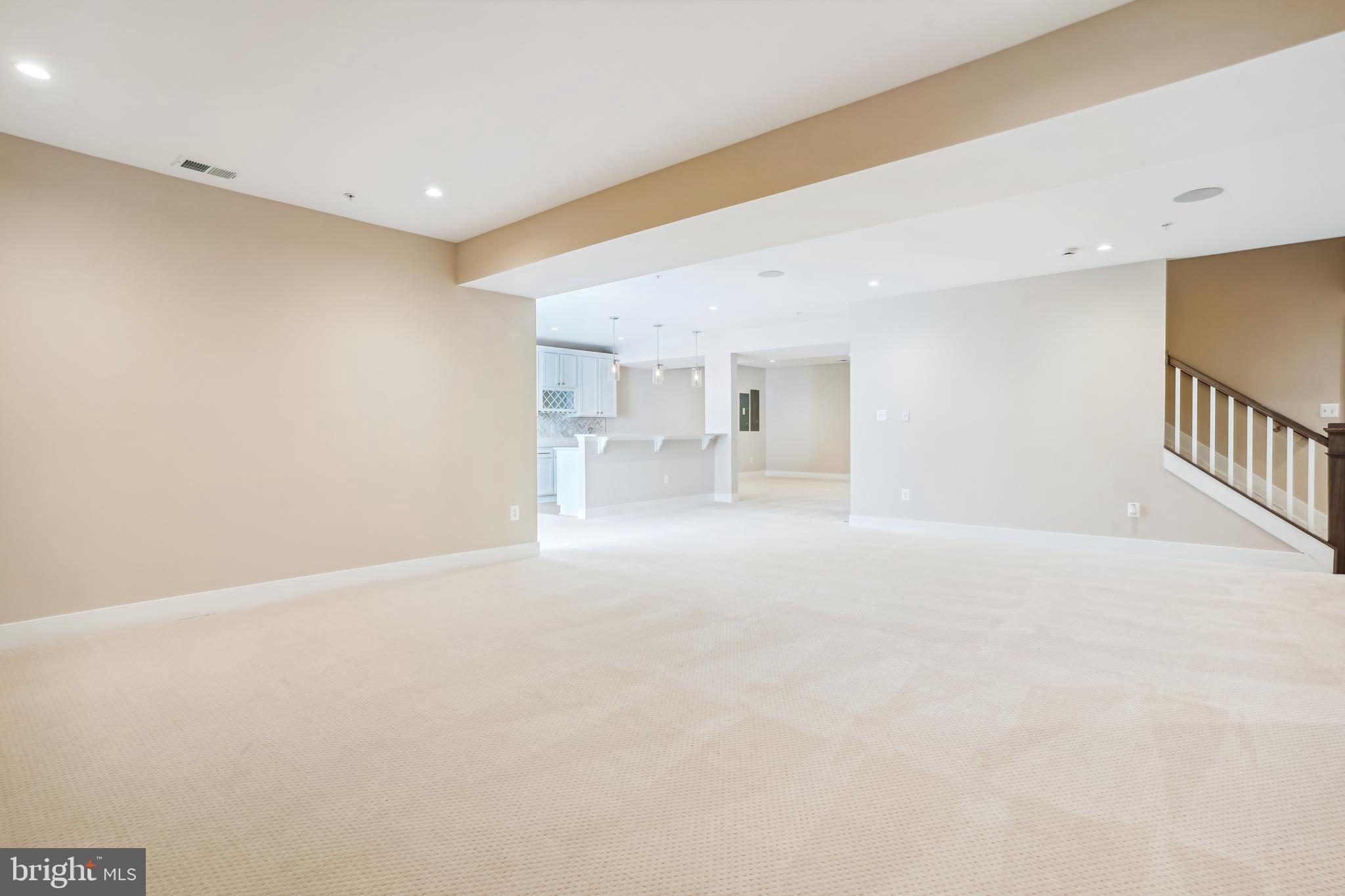 Real estate listing preview #42