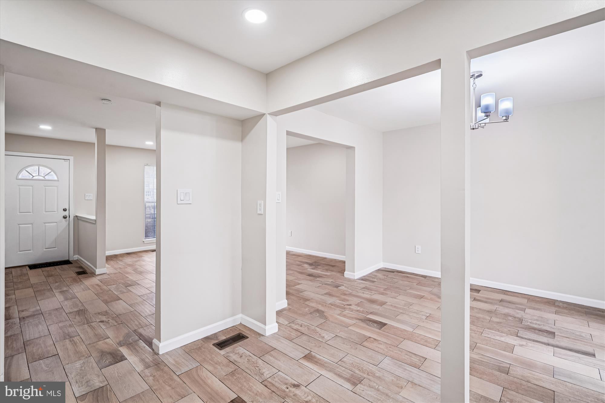 Real estate listing preview #13