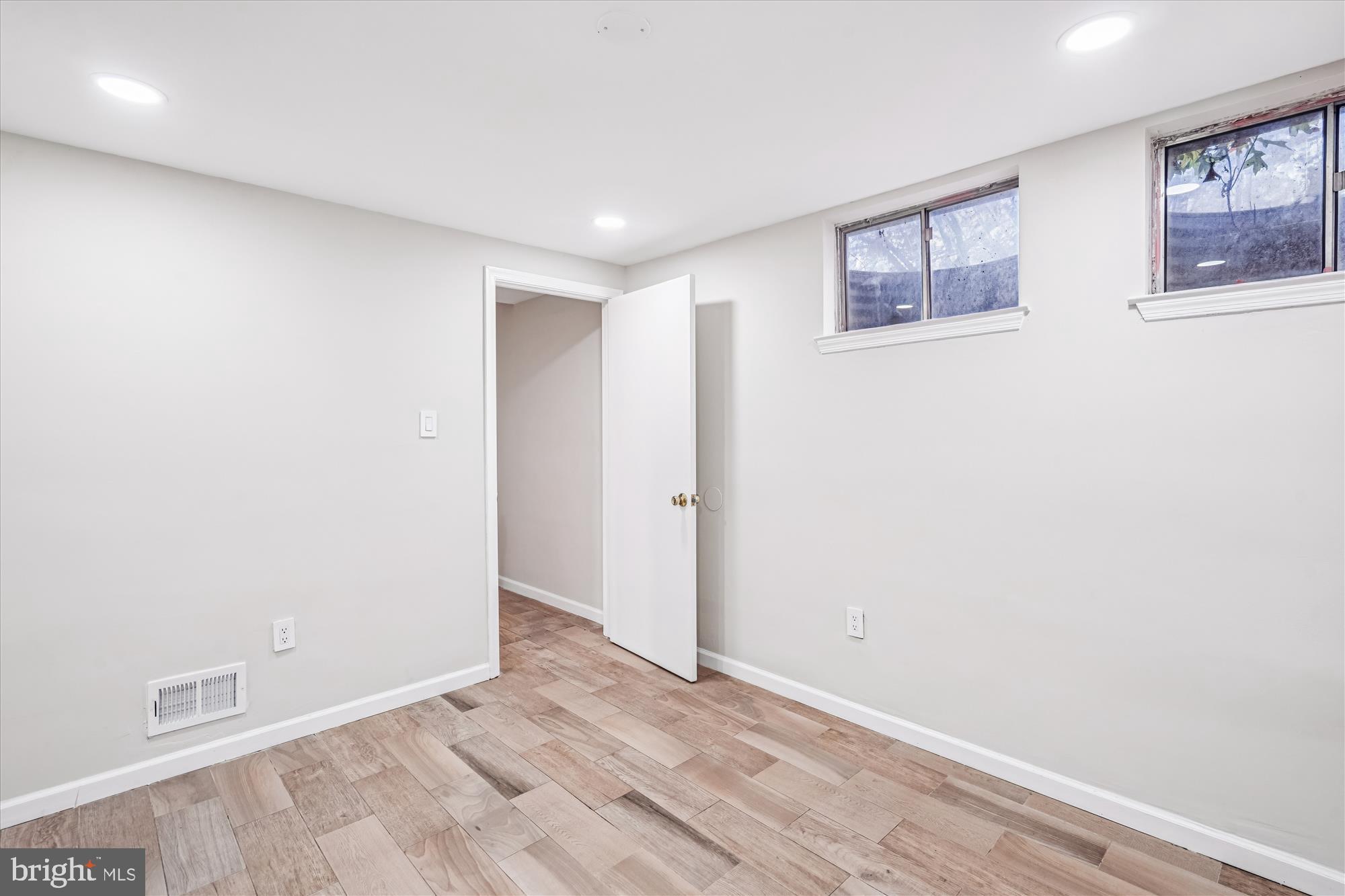 Real estate listing preview #27