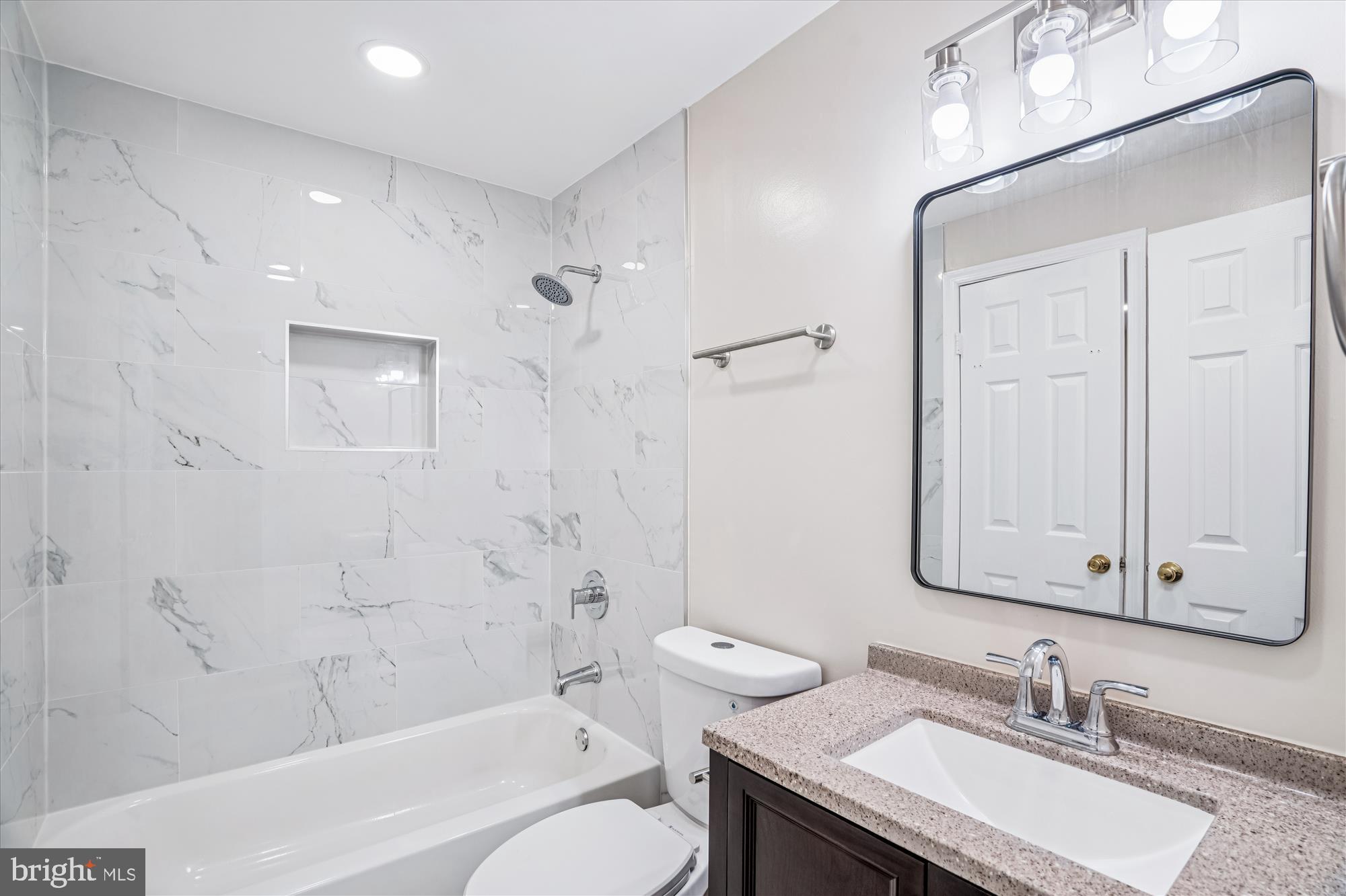 Real estate listing preview #19