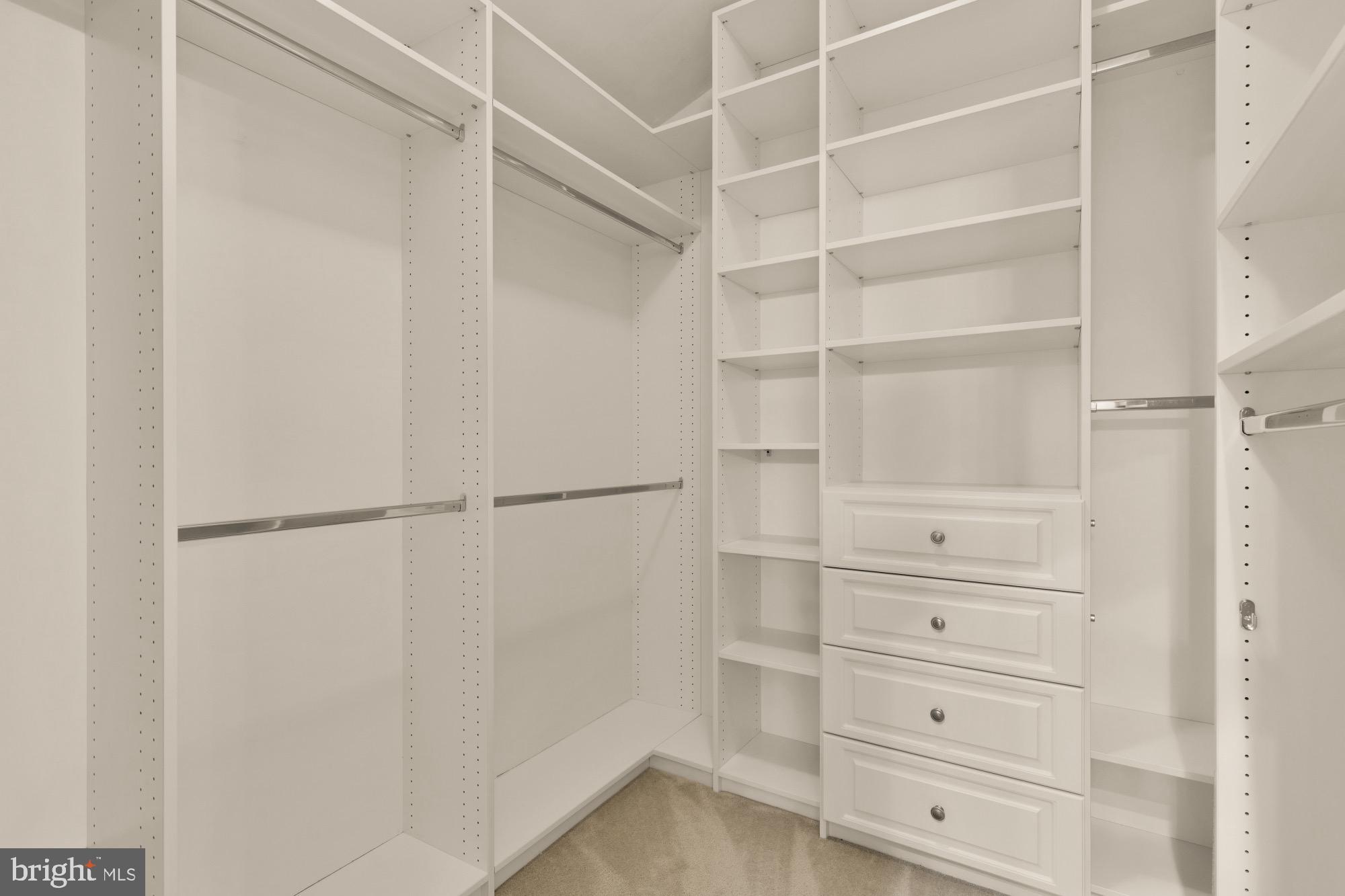 Real estate listing preview #36