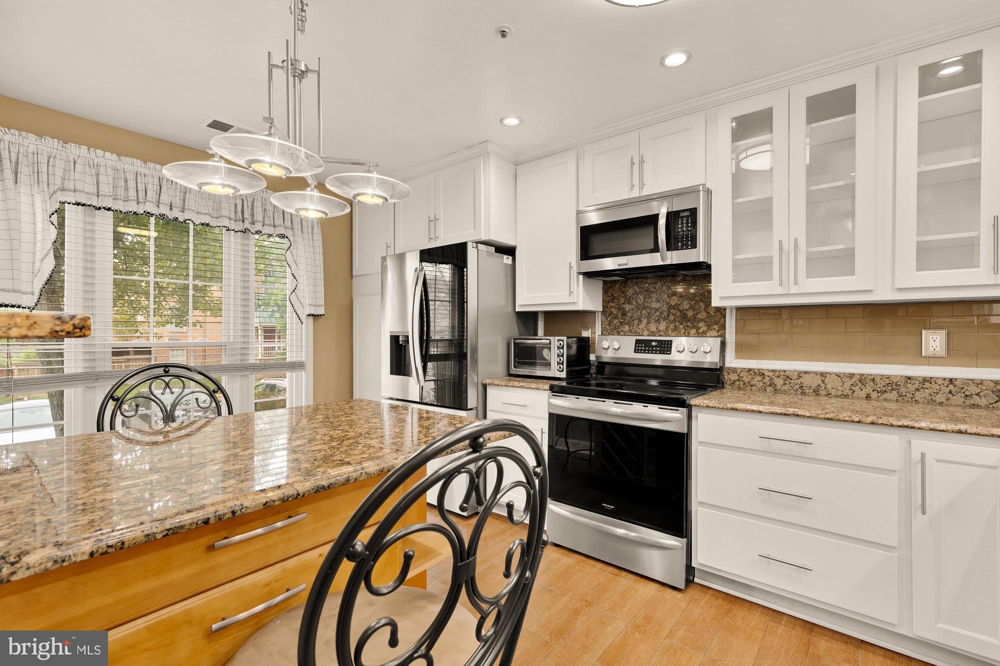 Real estate listing preview #7