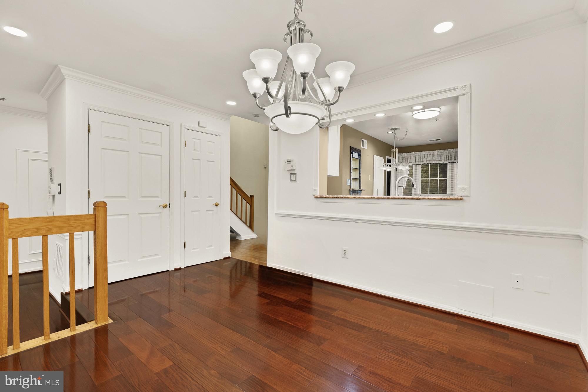 Real estate listing preview #13