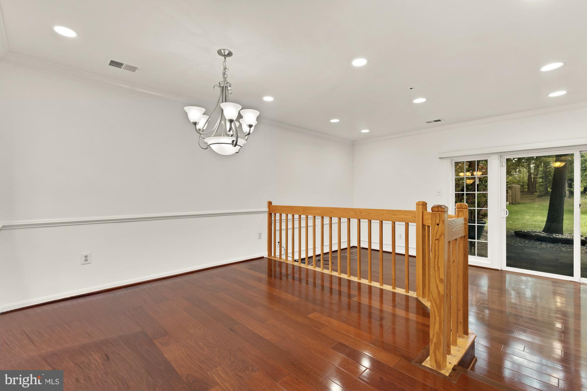 Real estate listing preview #17